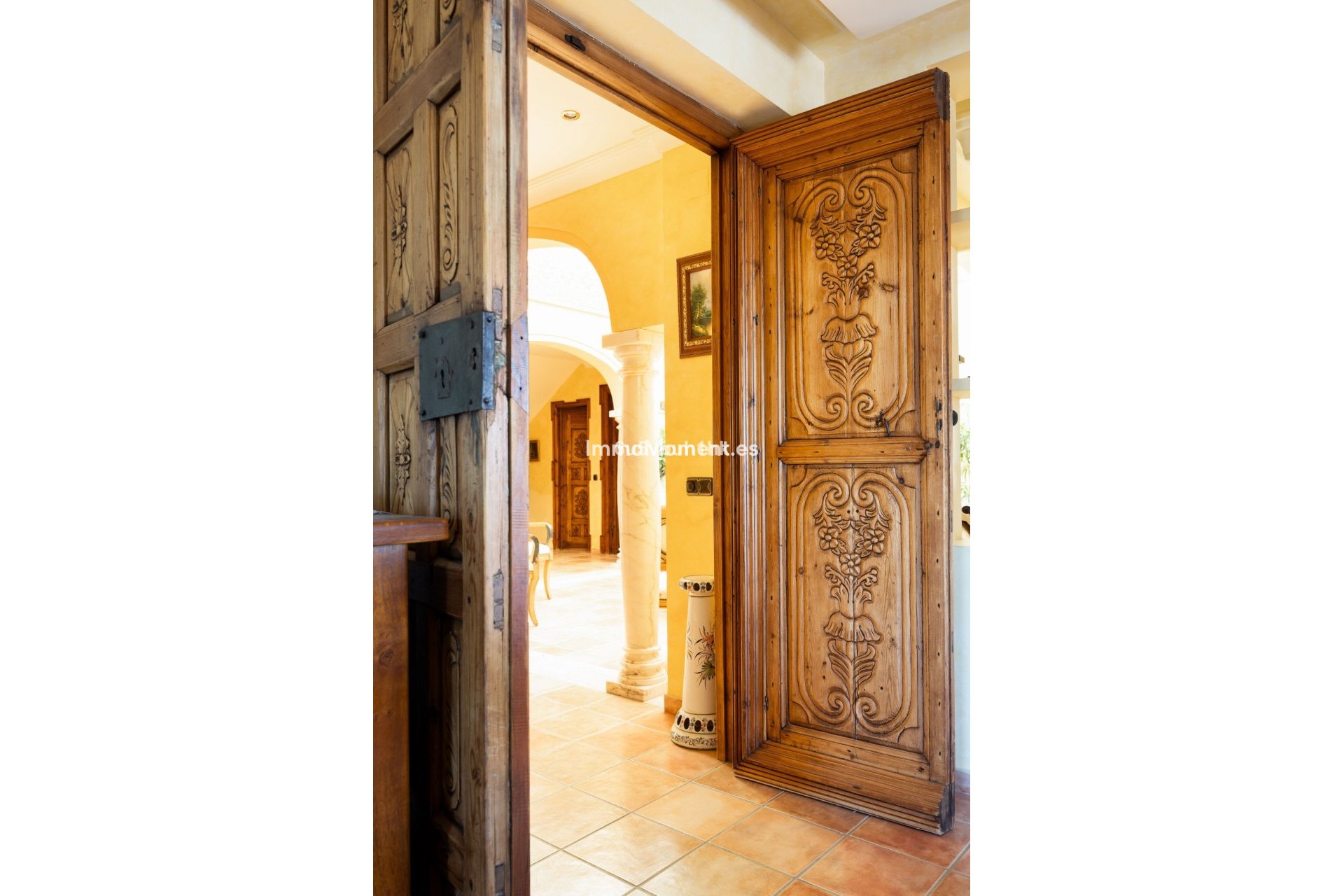 Resale - Country house - Inland  - Almogía
