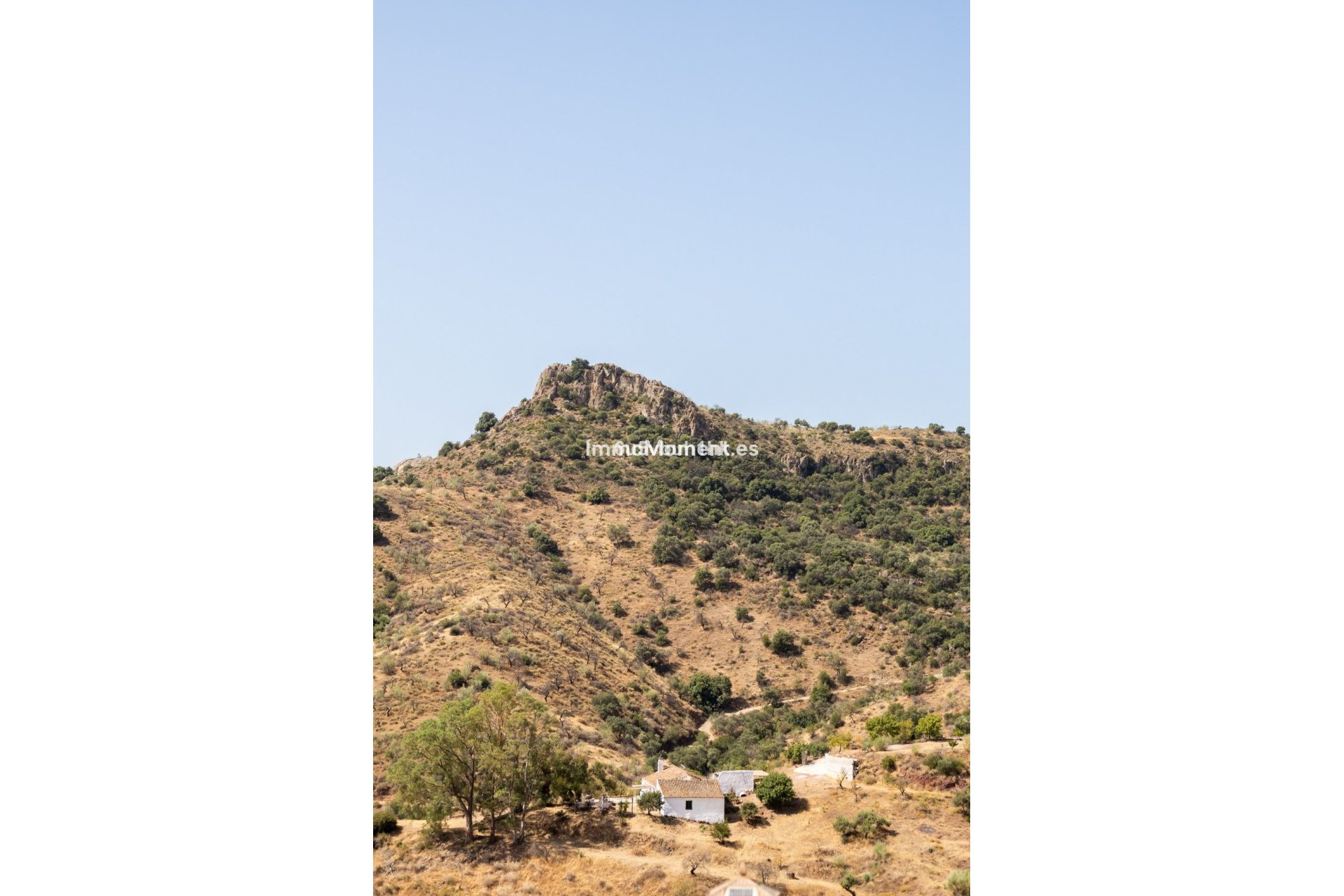 Resale - Country house - Inland  - Almogía