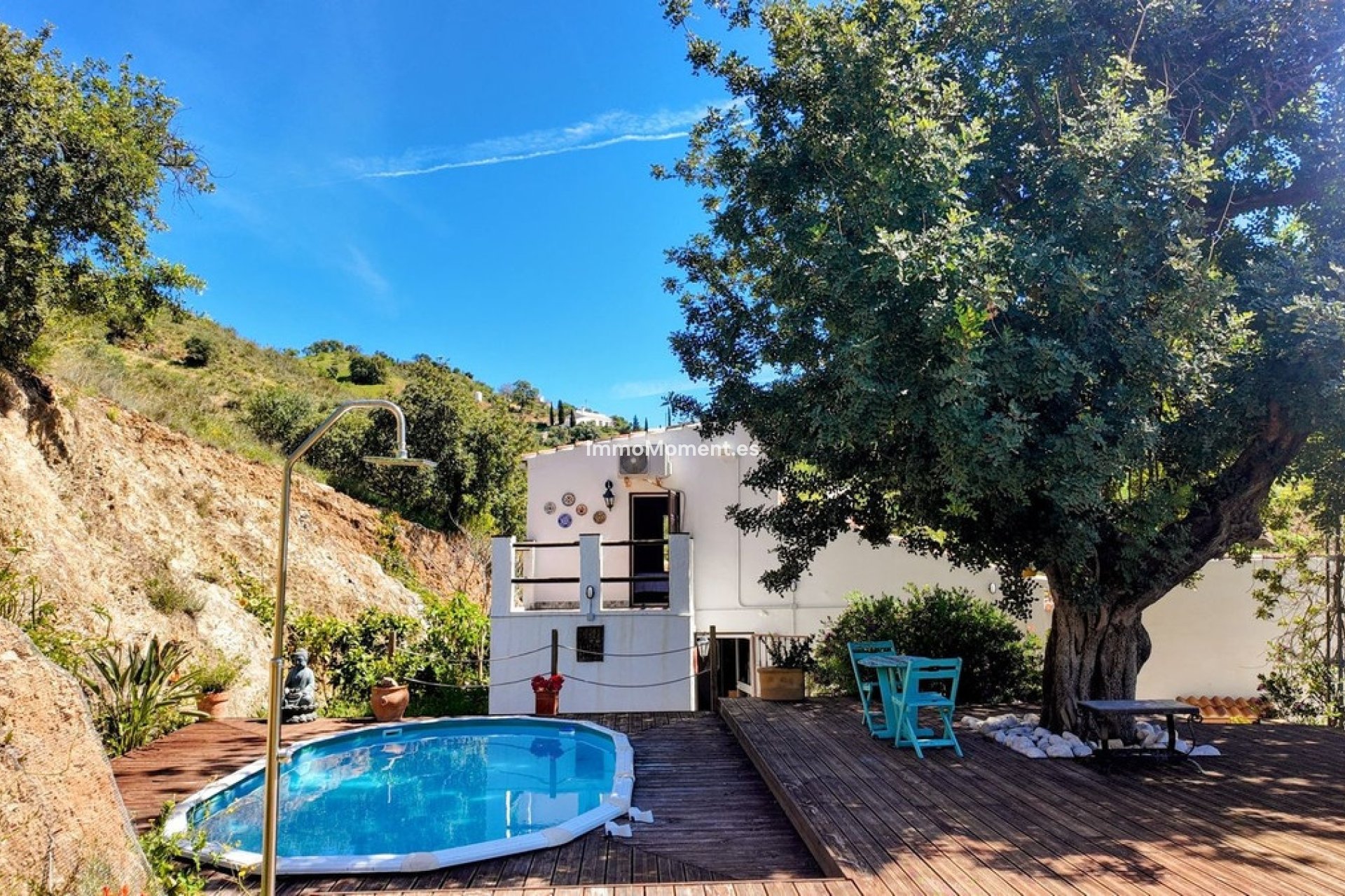 Resale - Country house - Inland  - Almogía