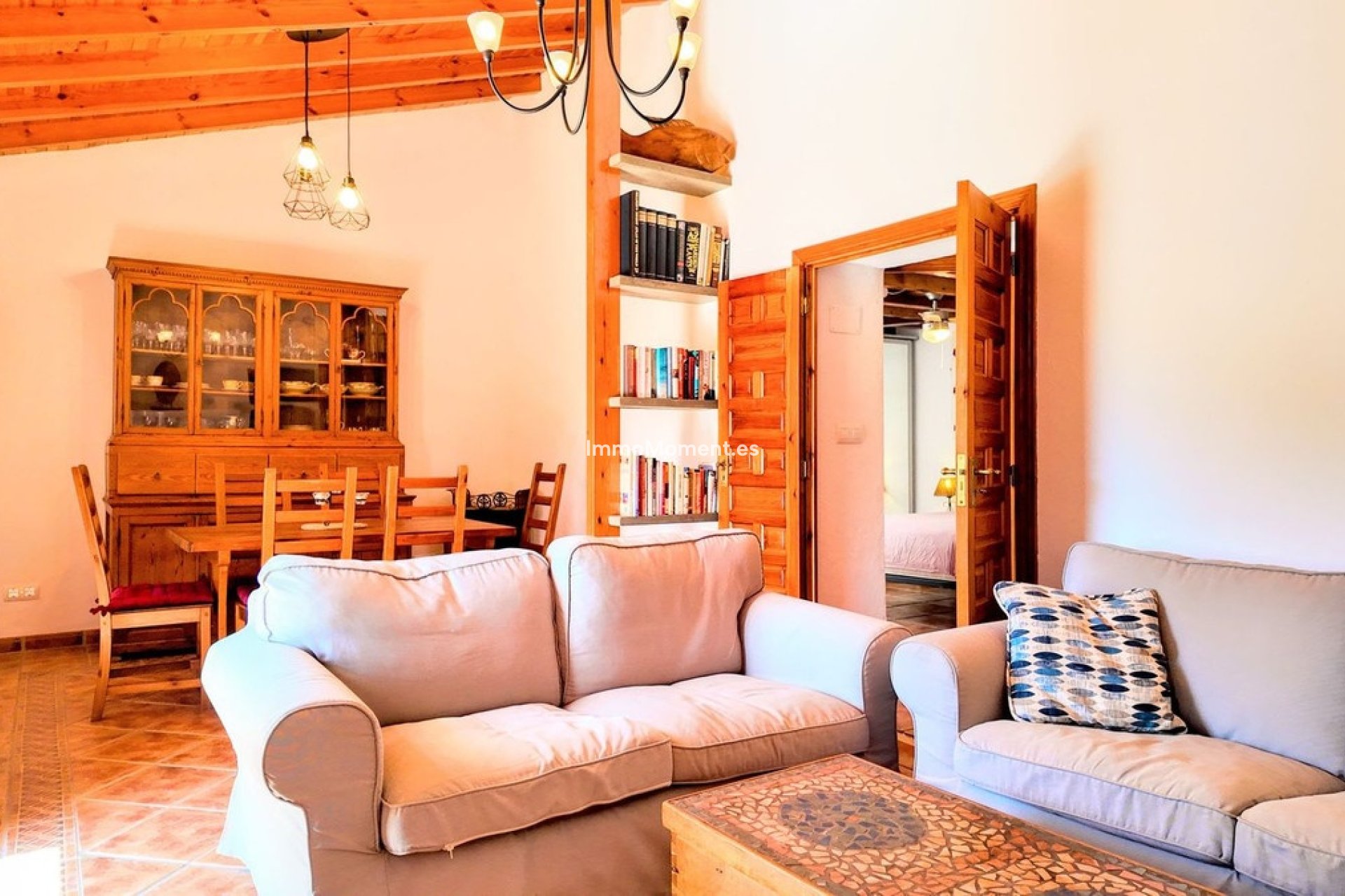 Resale - Country house - Inland  - Almogía