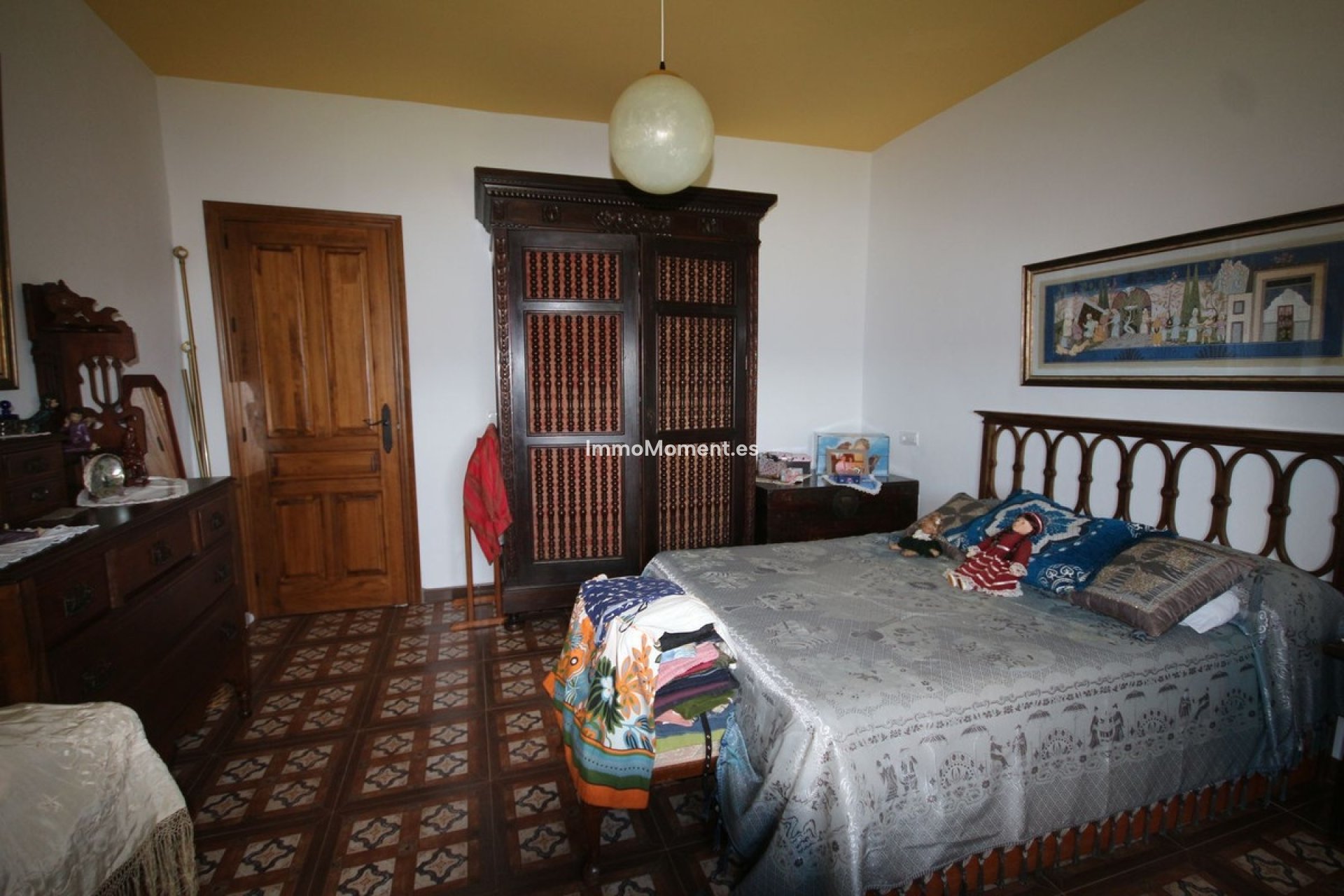 Resale - Country house - Inland  - Almogía