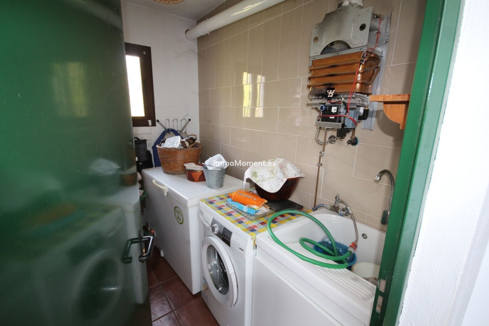 Resale - Country house - Inland  - Almogía