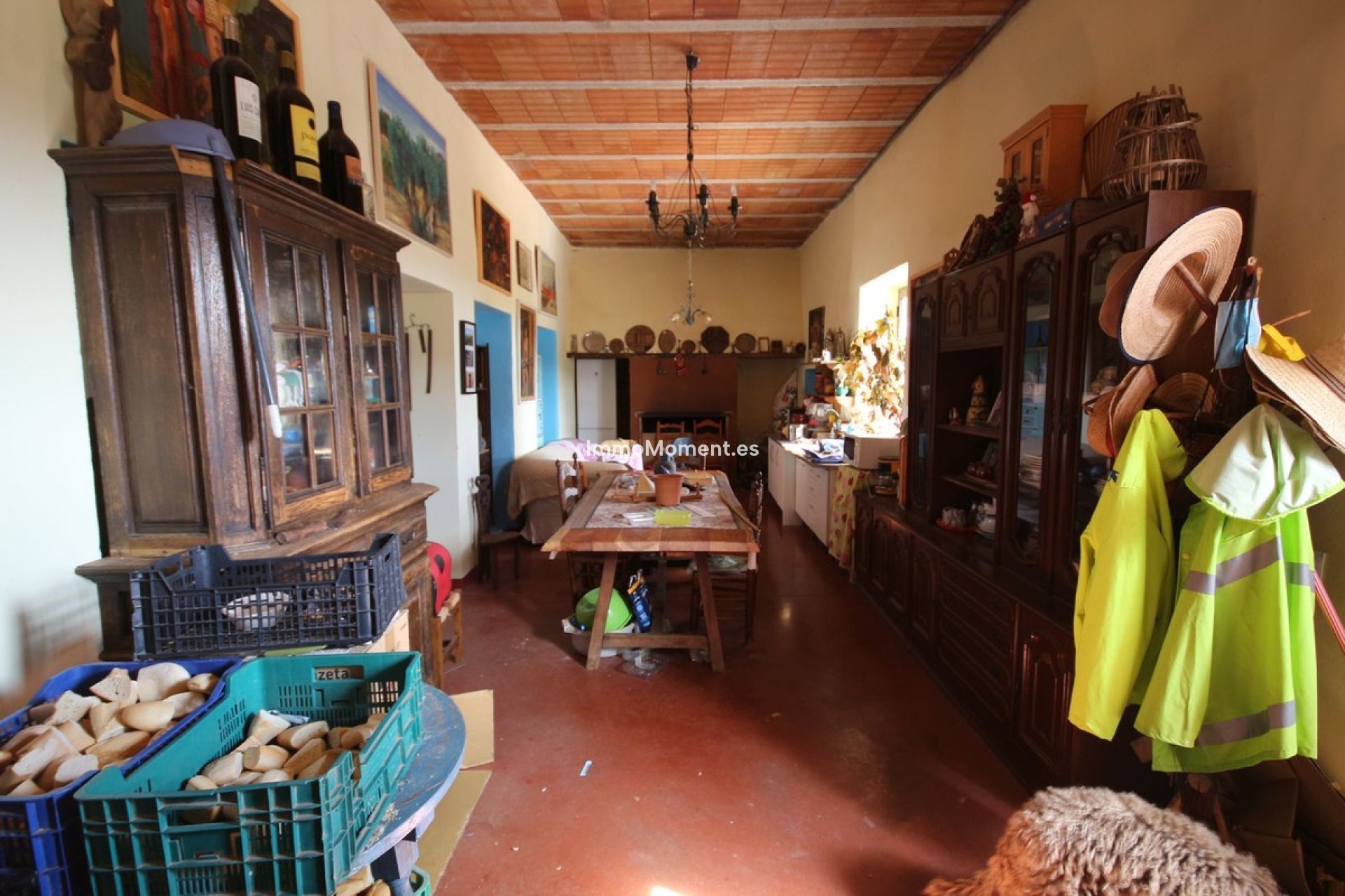 Resale - Country house - Inland  - Almogía