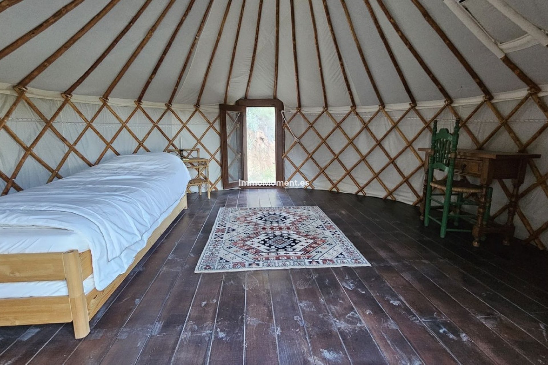 Resale - Country house - Inland  - Almogía