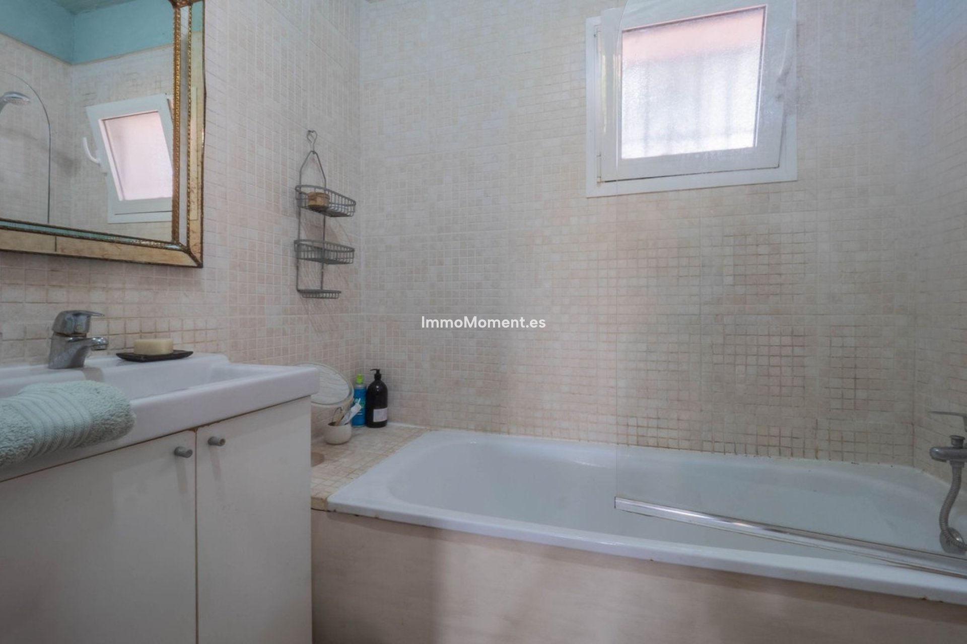 Resale - Country house - Inland  - Coín