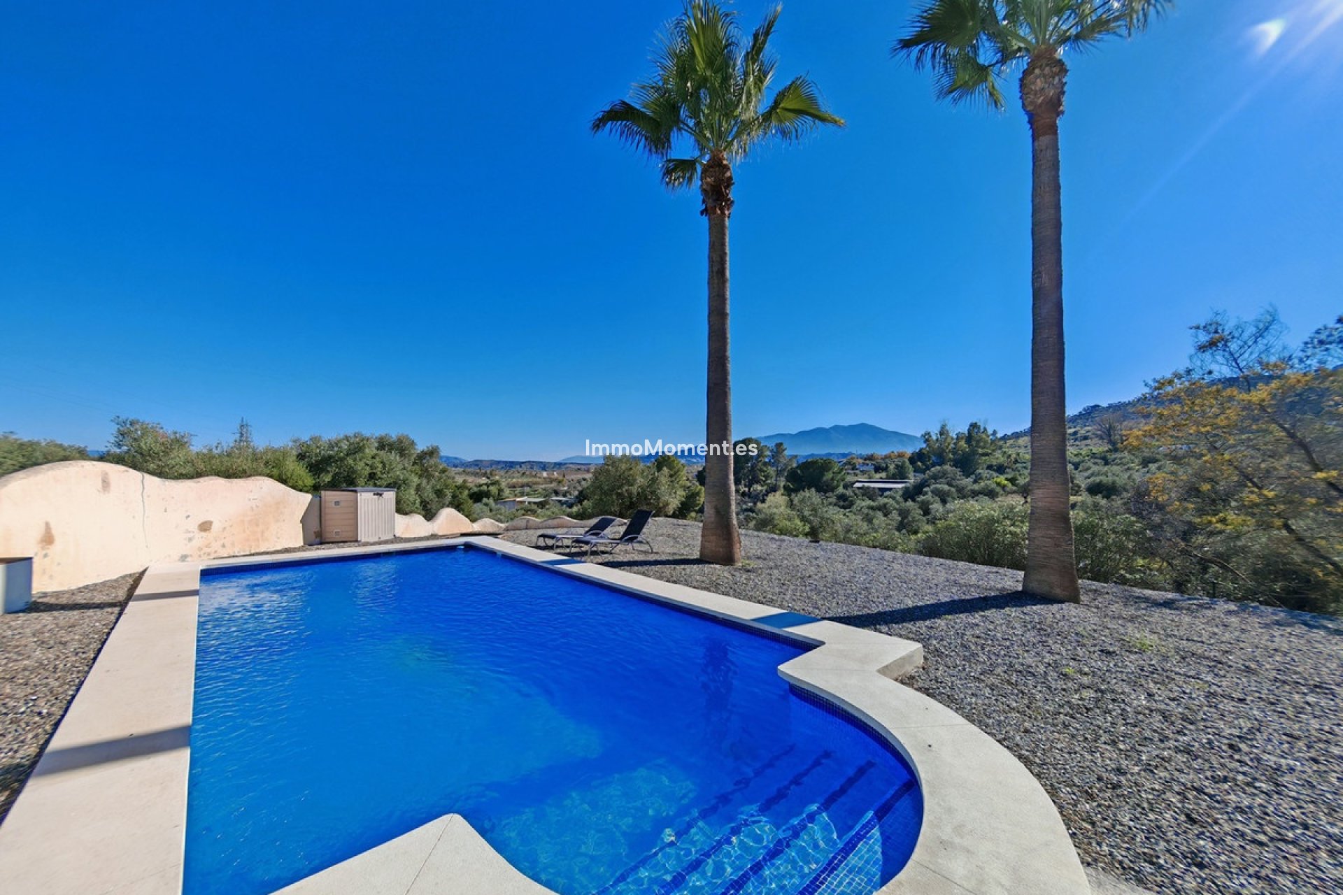 Resale - Country house - Inland  - Coín