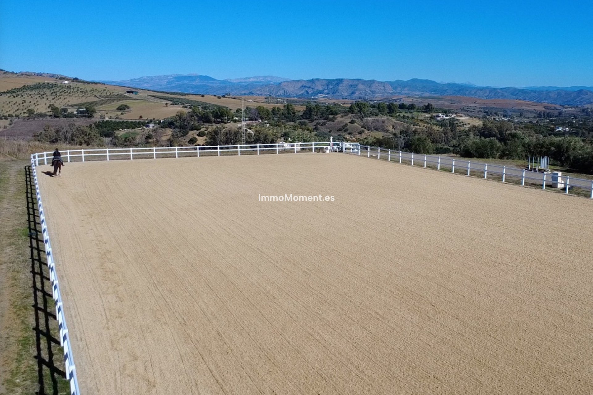 Resale - Country house - Inland  - Coín