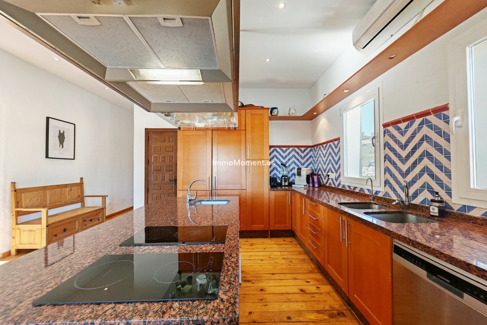 Resale - Country house - Inland  - Coín