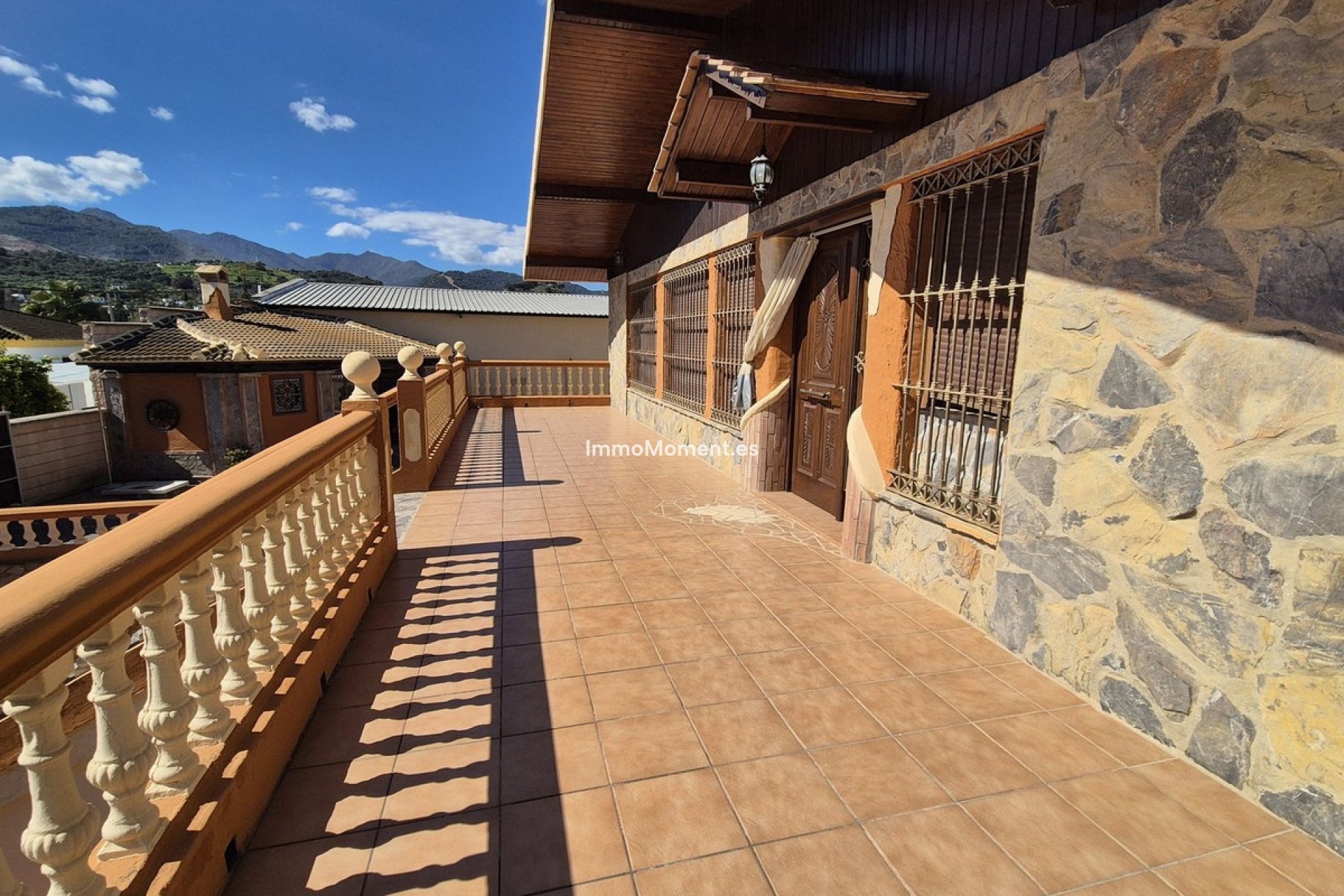 Resale - Country house - Inland  - Coín