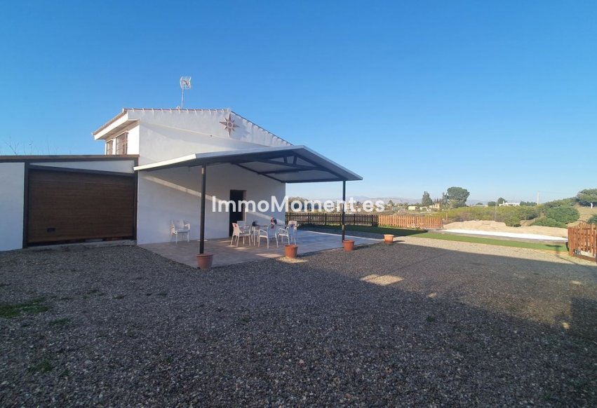 Resale - Country house - Inland  - Coín