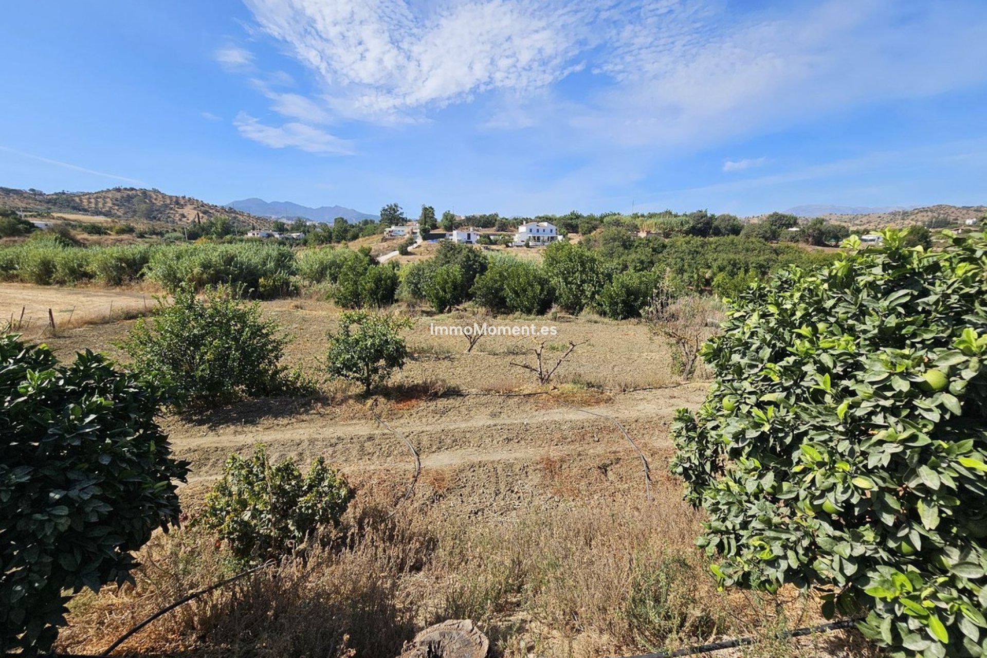 Resale - Country house - Inland  - Coín