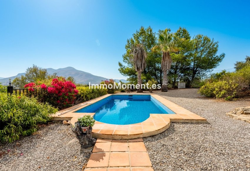 Resale - Country house - Inland  - Coín