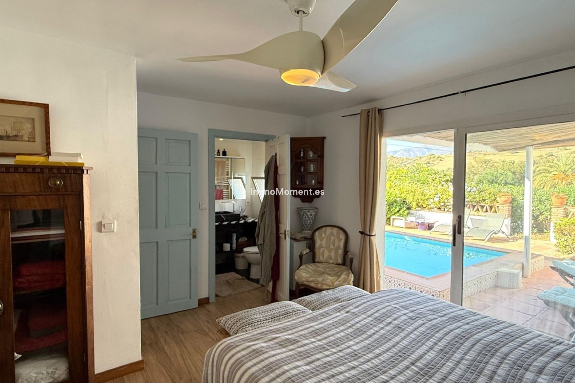 Resale - Country house - Inland  - Coín