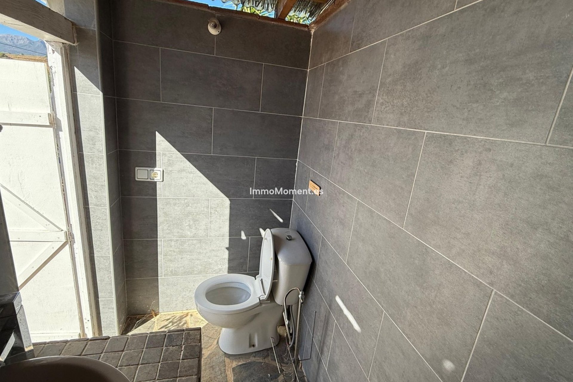 Resale - Country house - Inland  - Coín