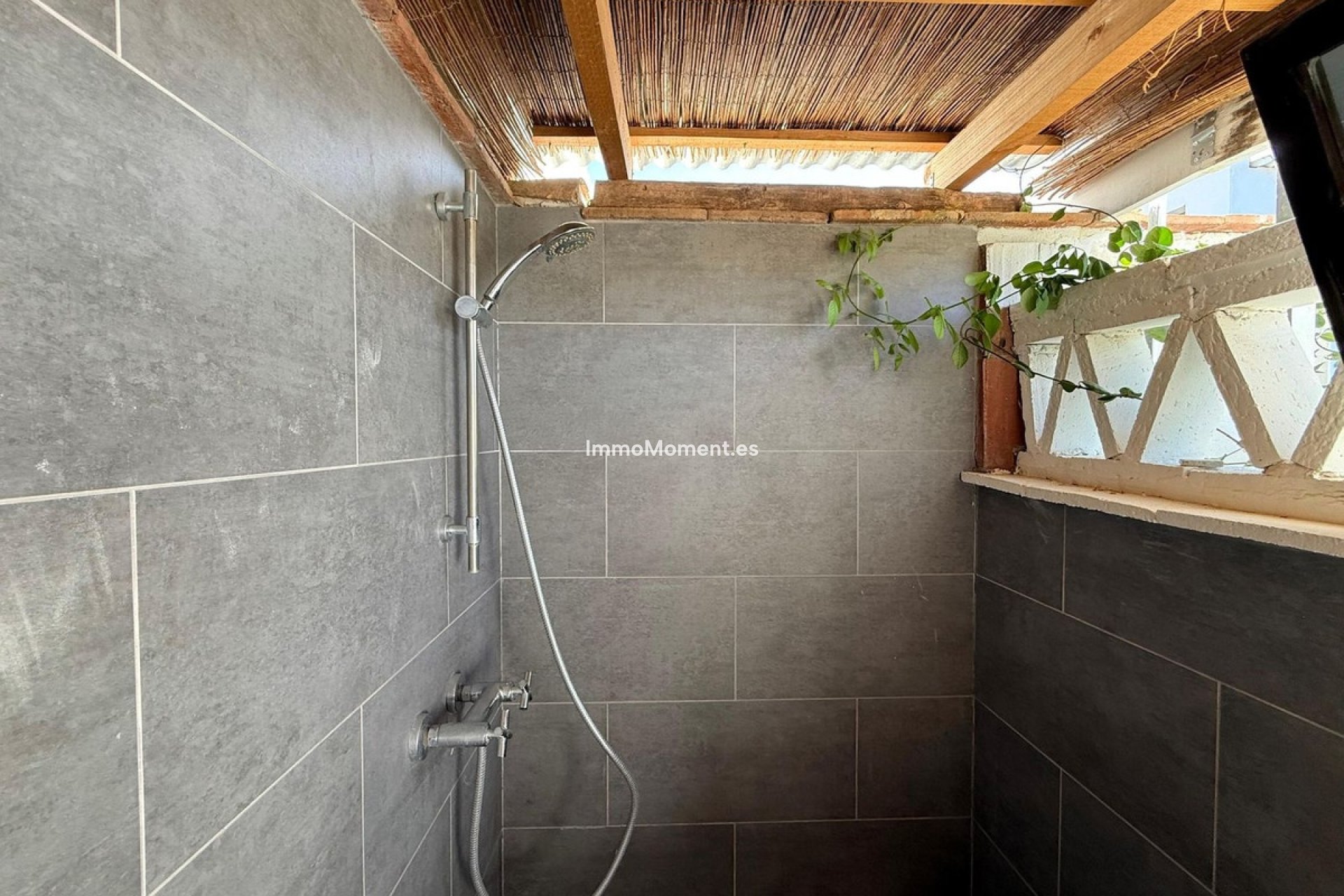 Resale - Country house - Inland  - Coín