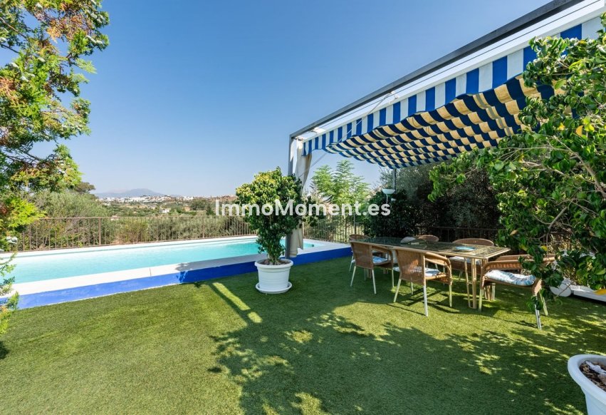 Resale - Country house - Inland  - Coín