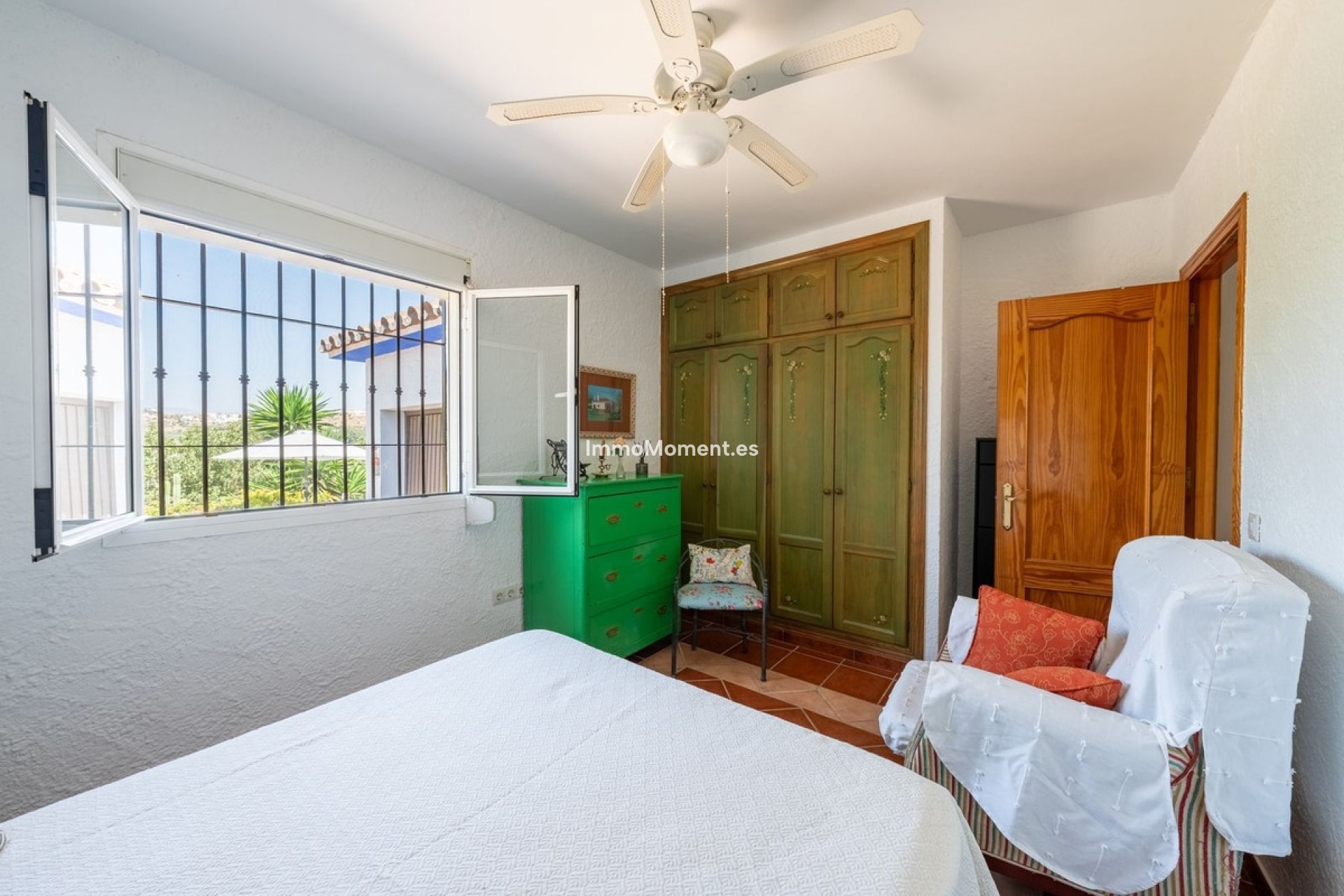 Resale - Country house - Inland  - Coín