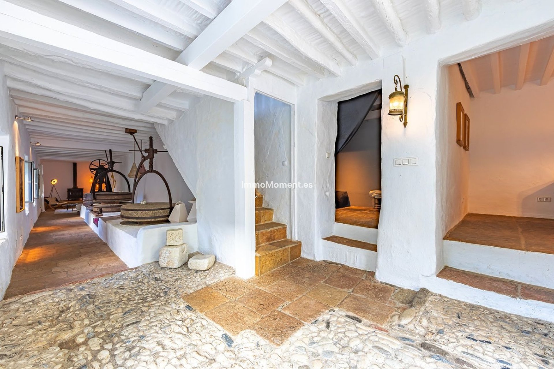 Resale - Country house - Inland  - Coín