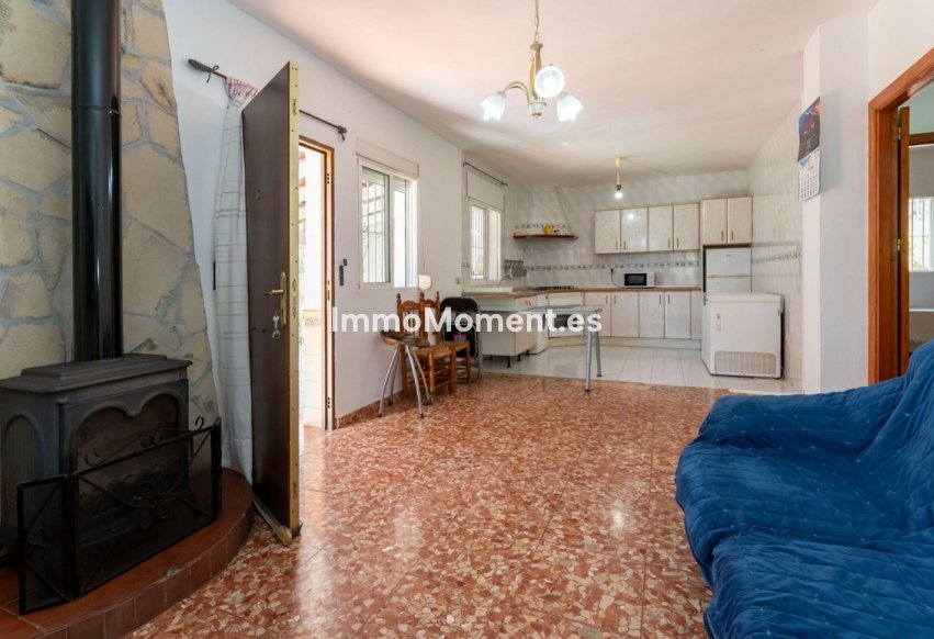Resale - Country house - Inland  - Coín