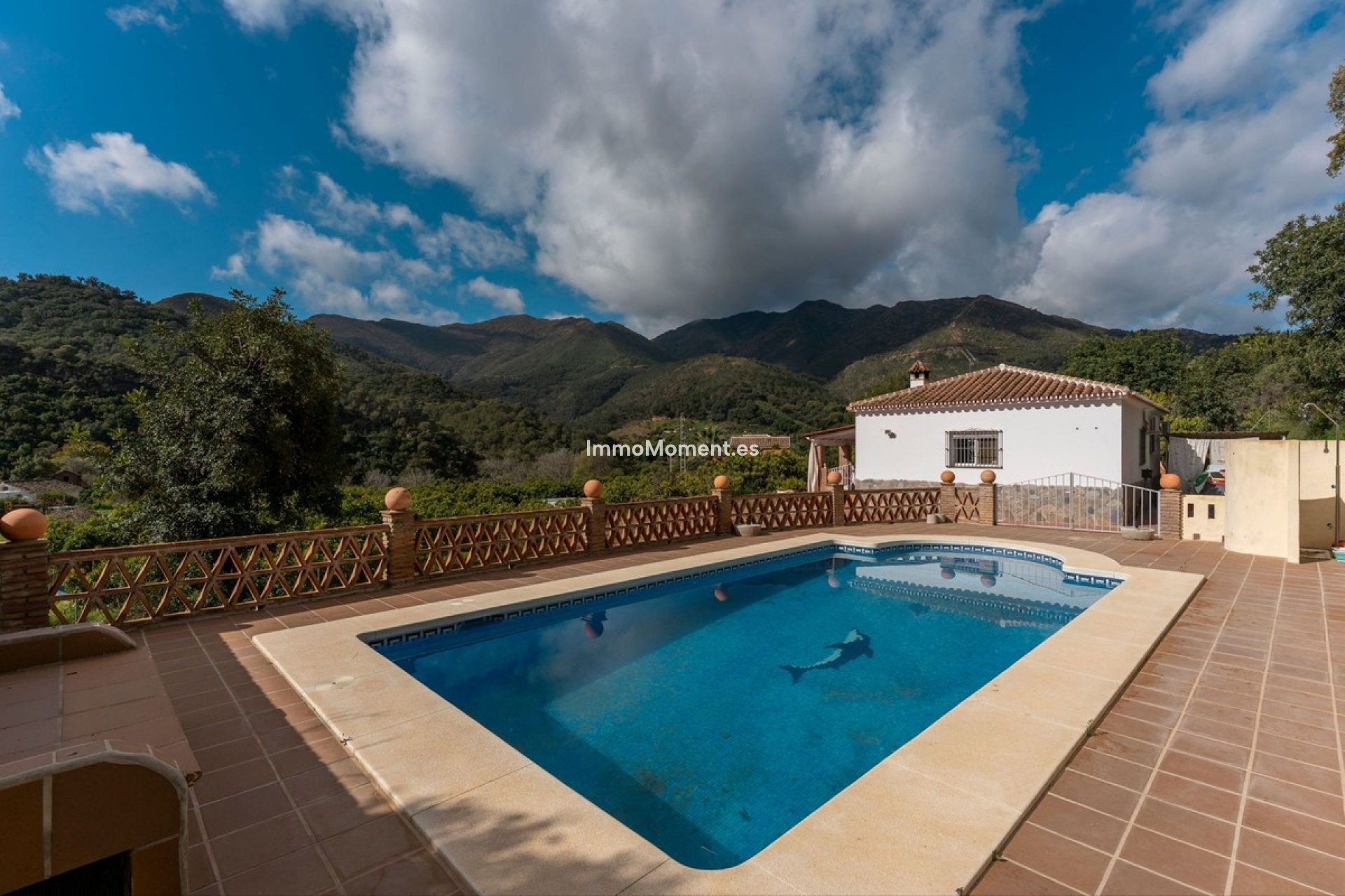 Resale - Country house - Inland  - Coín