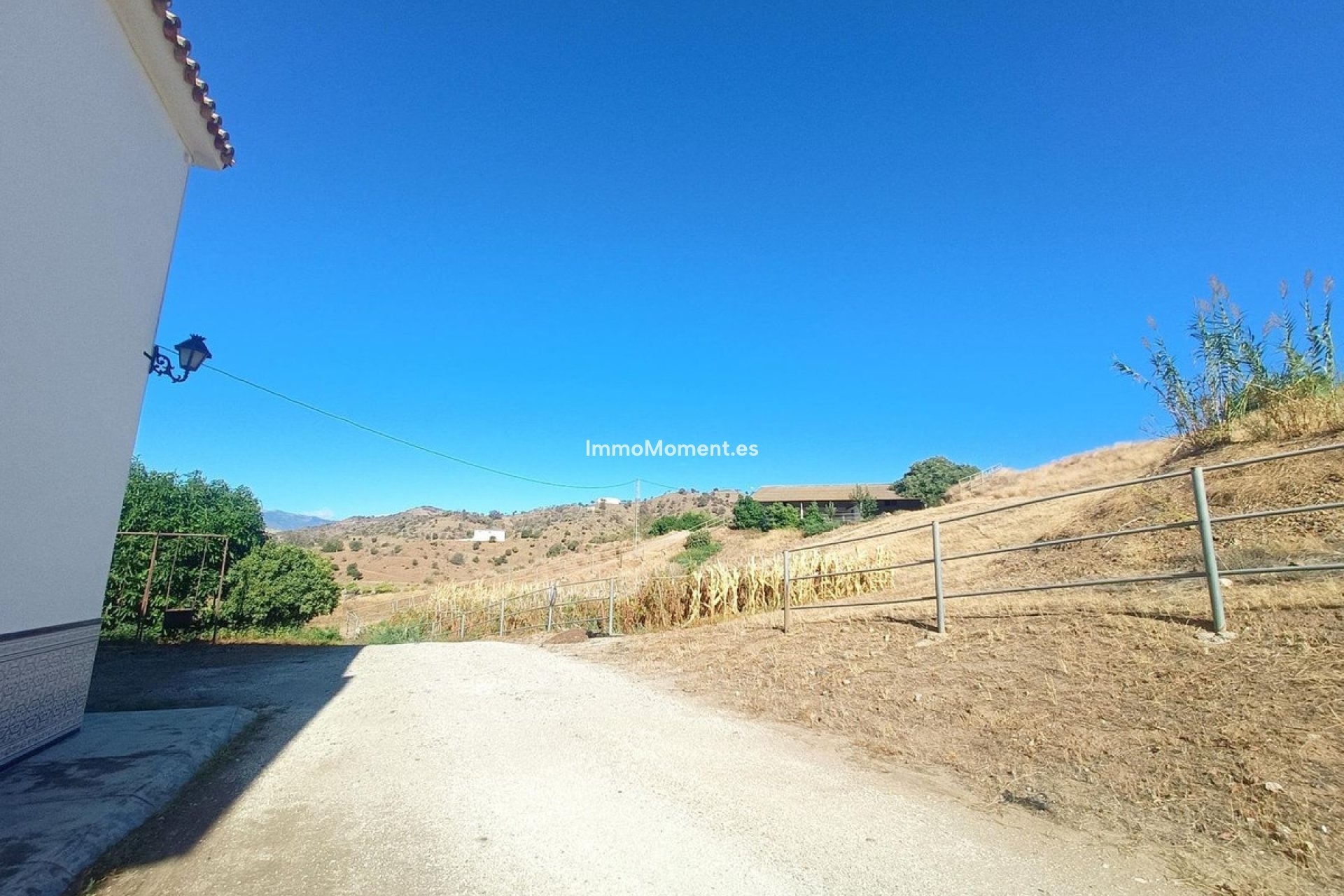 Resale - Country house - Inland  - Coín