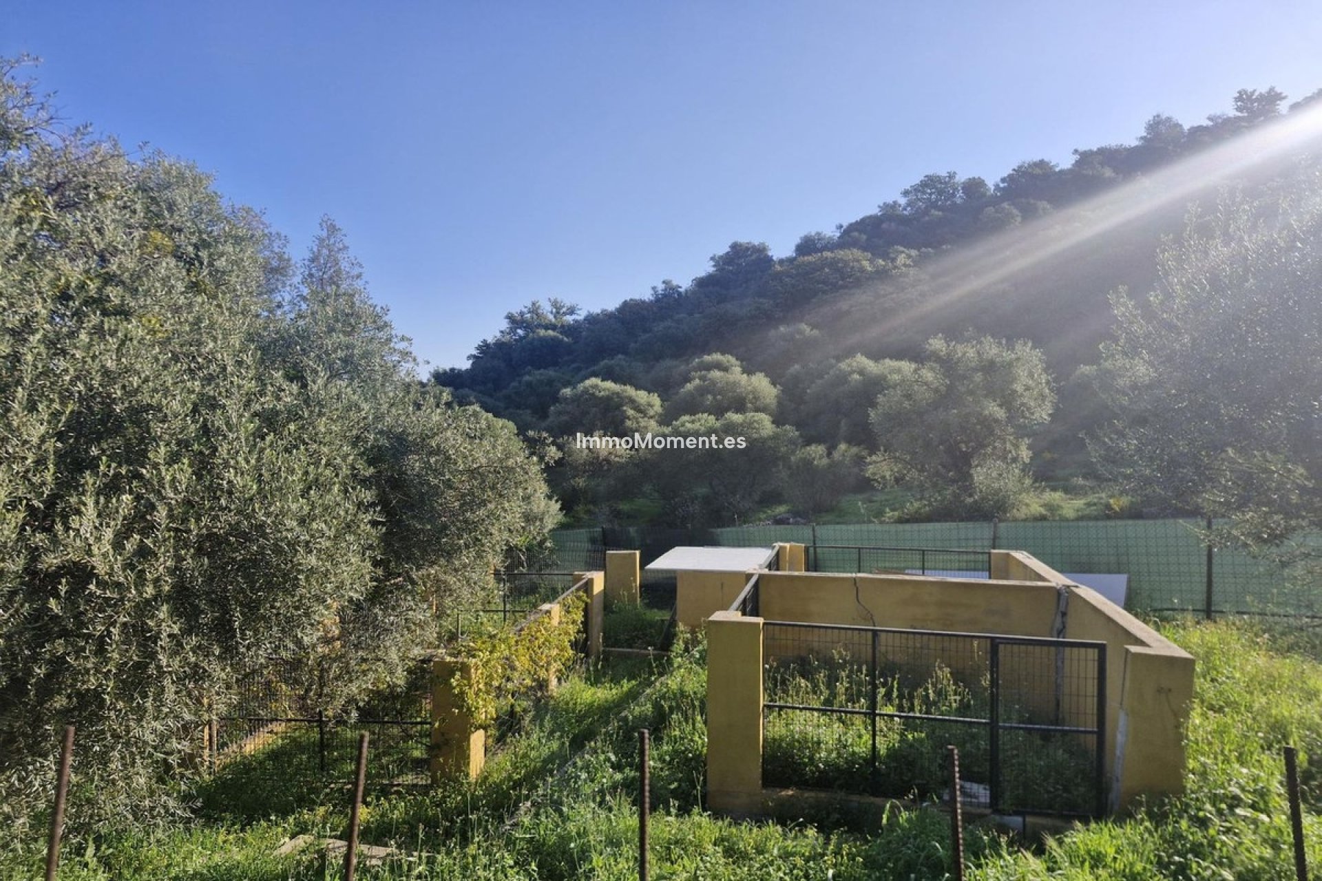 Resale - Country house - Inland  - Coín