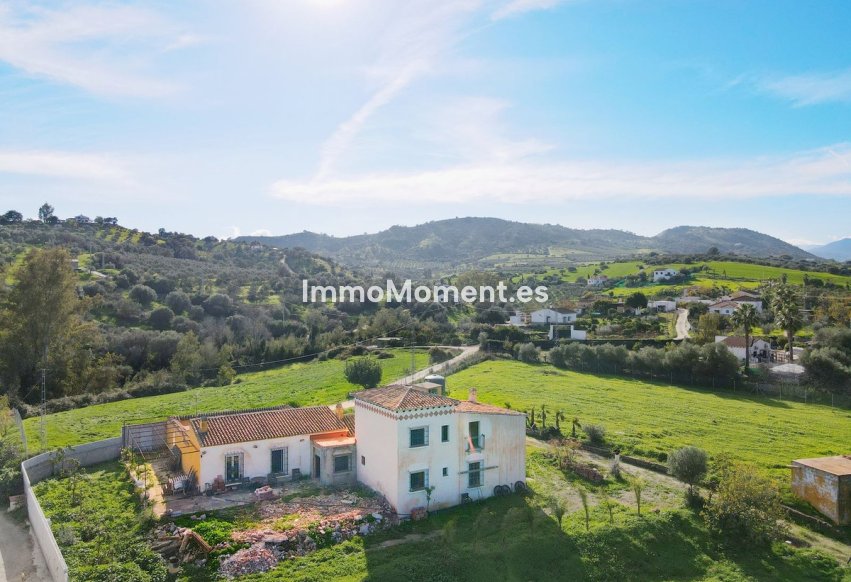 Resale - Country house - Inland  - Coín