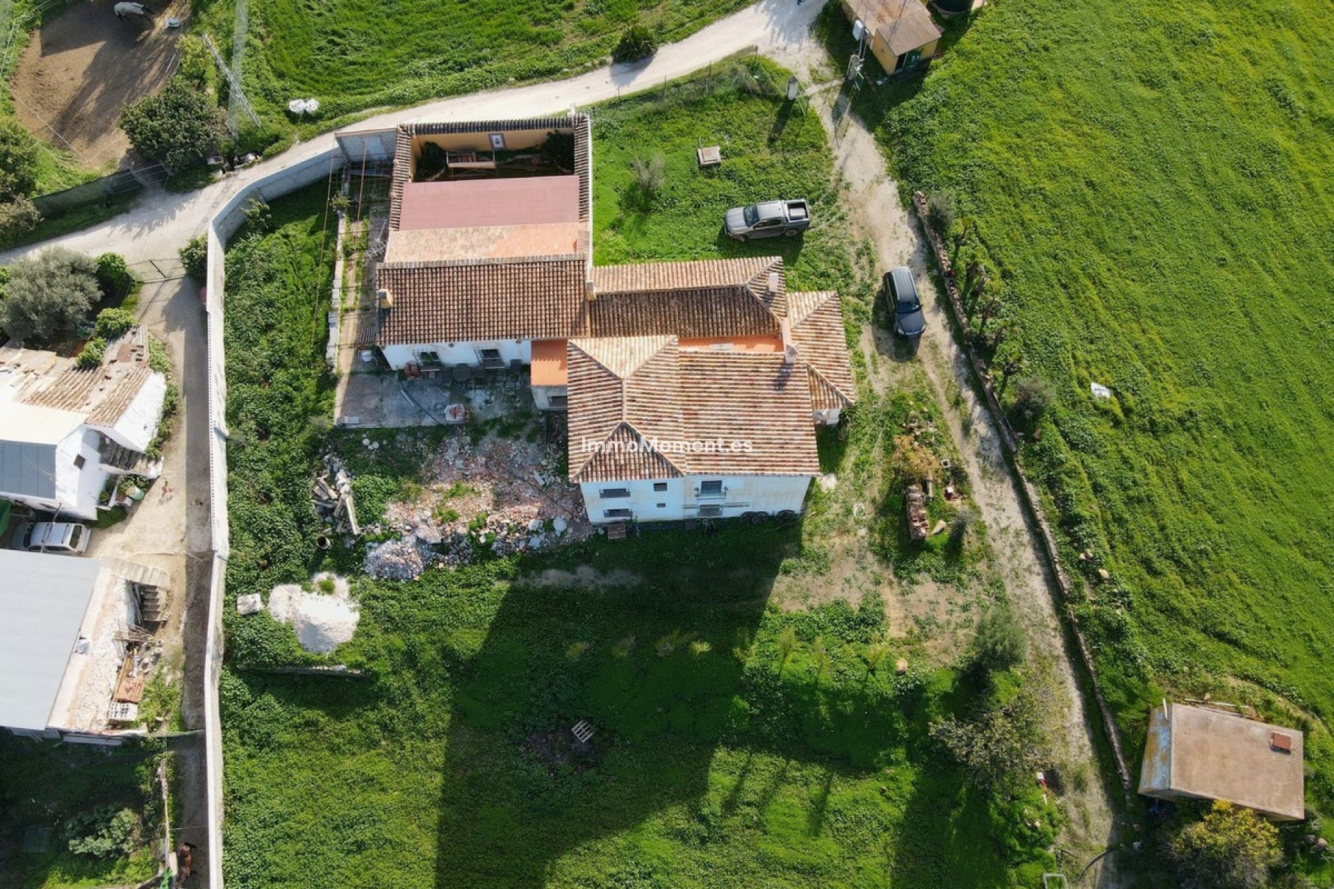 Resale - Country house - Inland  - Coín