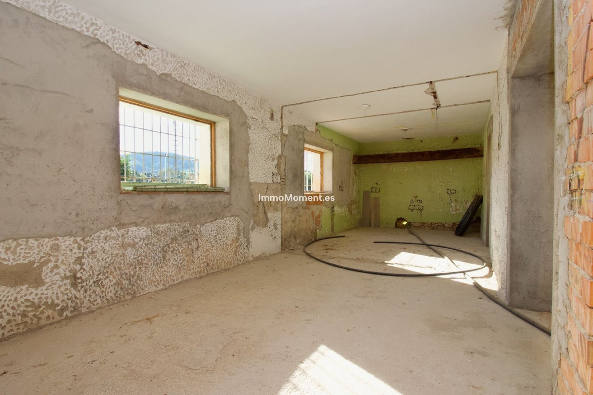 Resale - Country house - Inland  - Coín