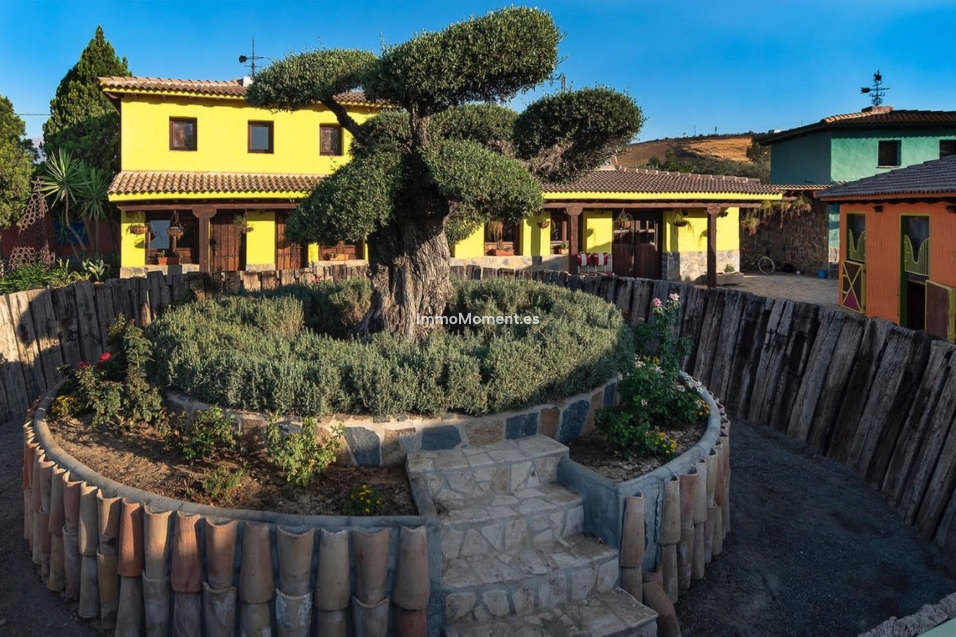 Resale - Country house - Inland  - Coín