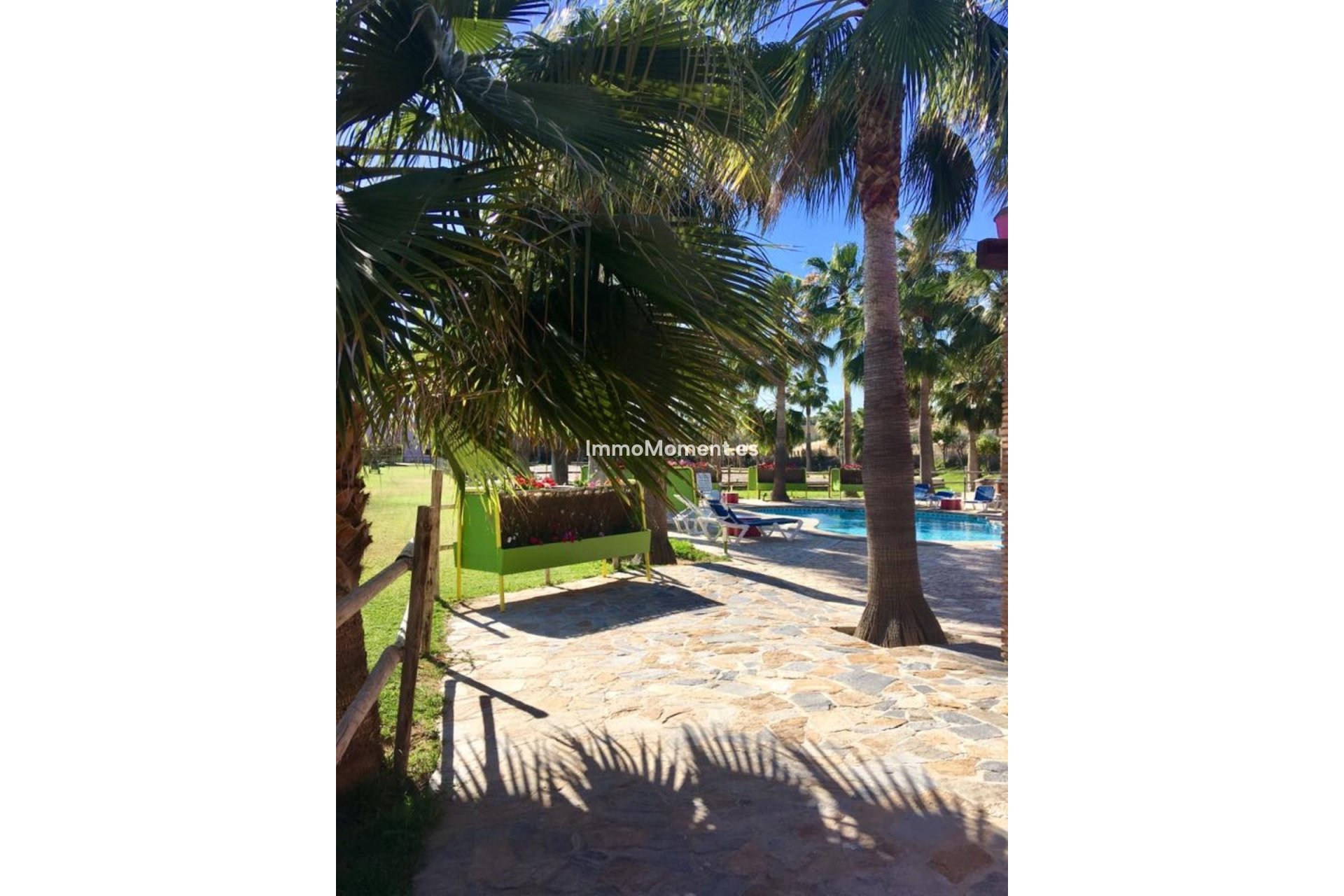 Resale - Country house - Inland  - Coín