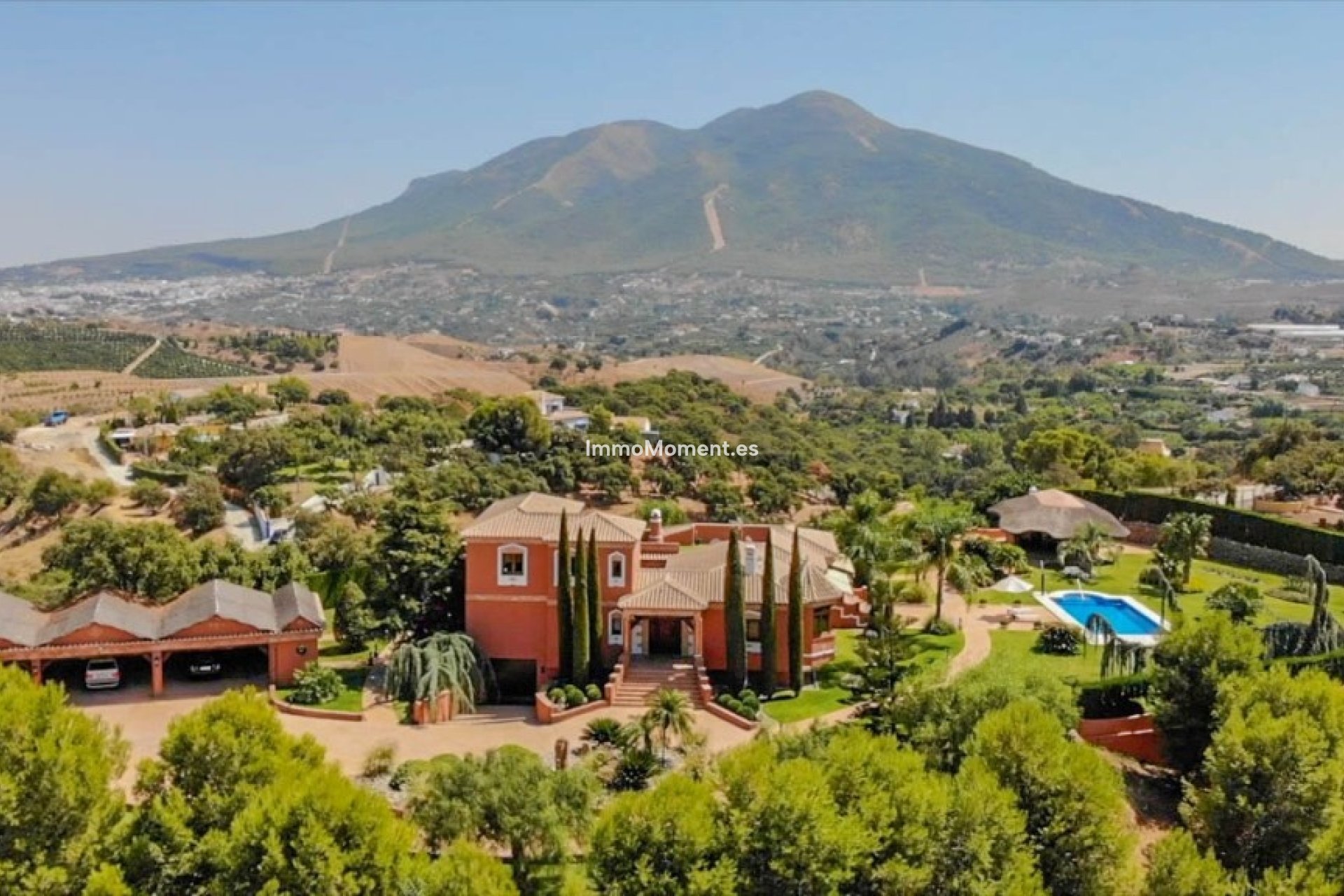 Resale - Country house - Inland  - Coín