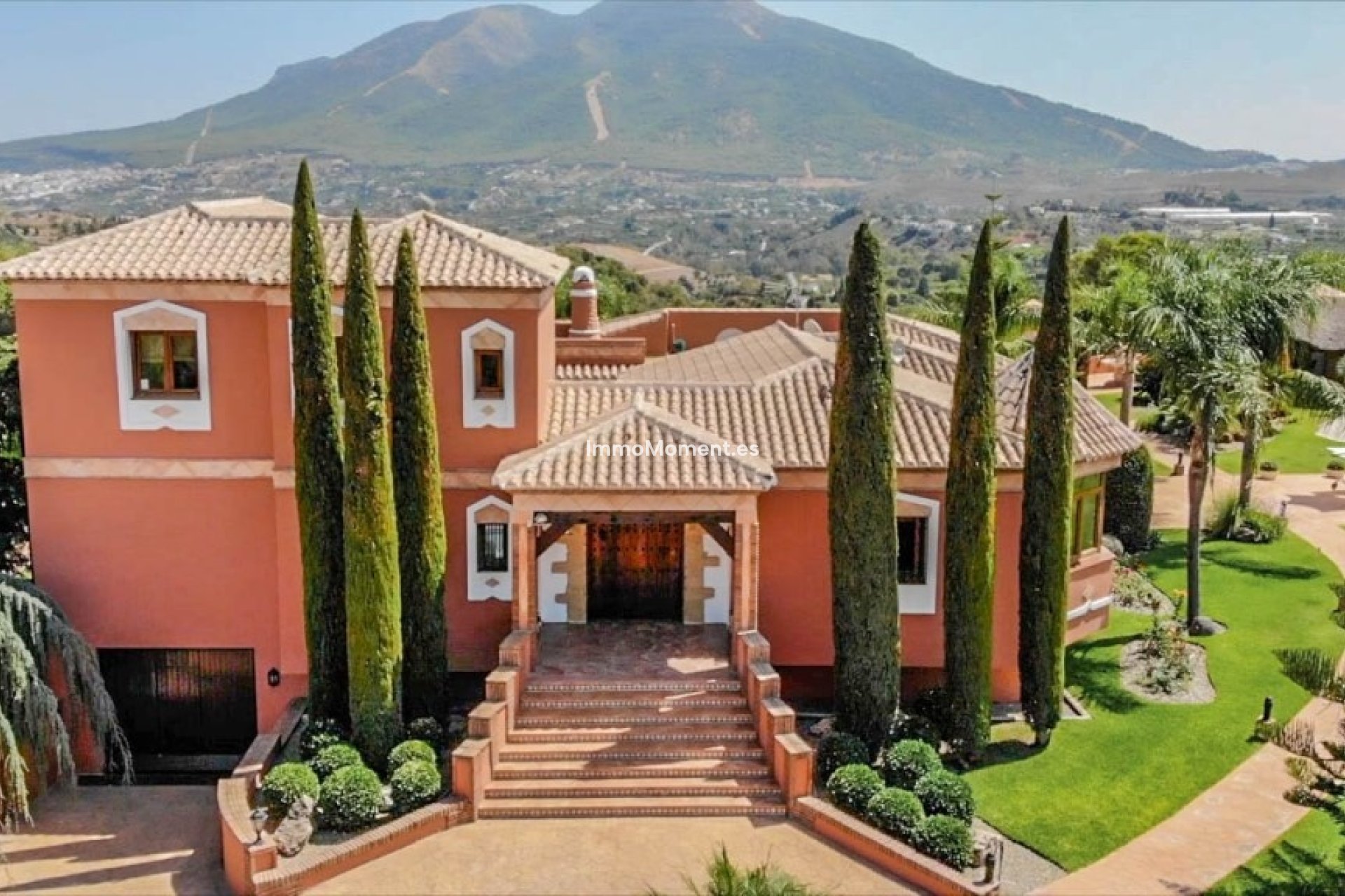 Resale - Country house - Inland  - Coín