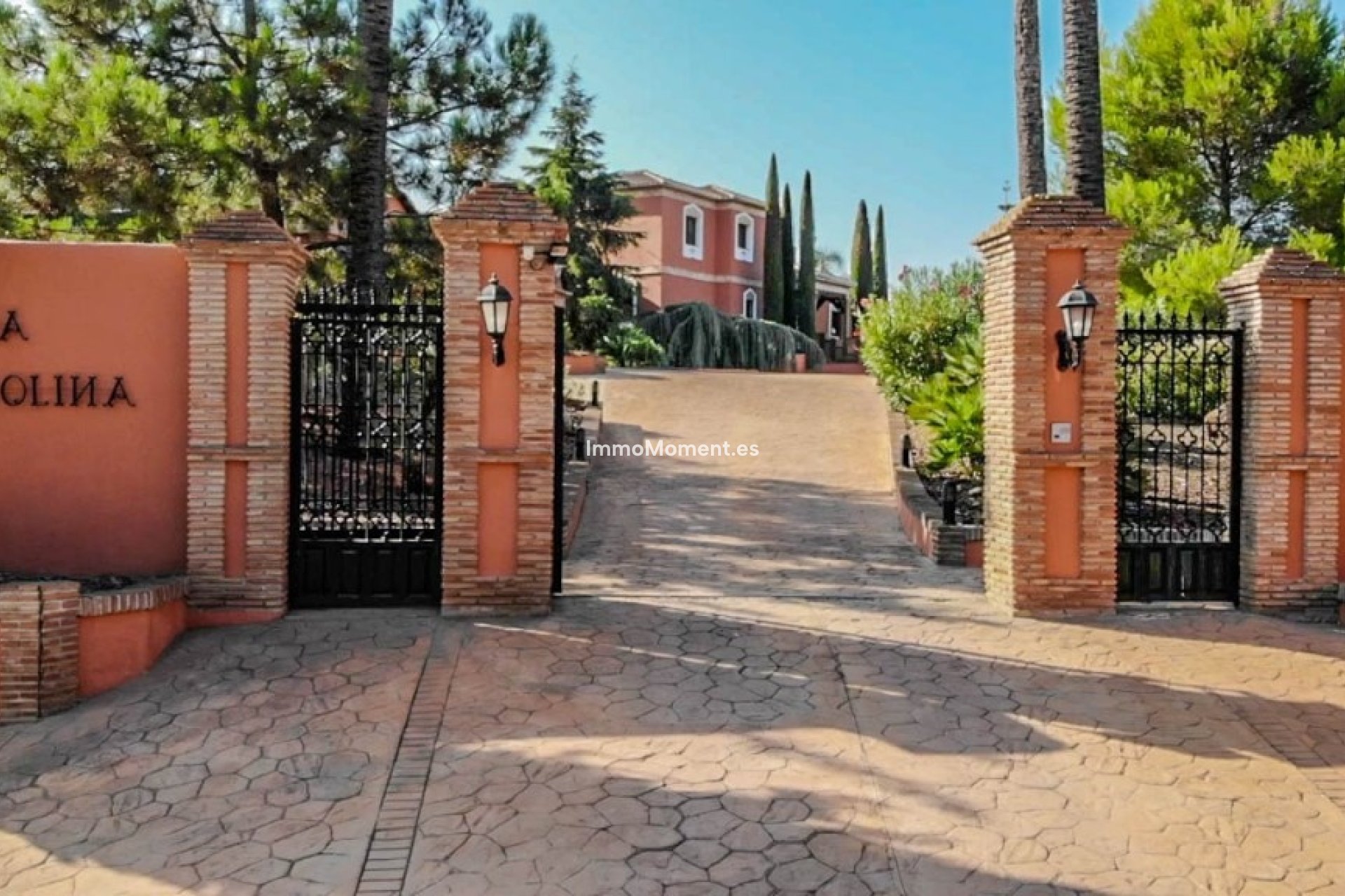 Resale - Country house - Inland  - Coín