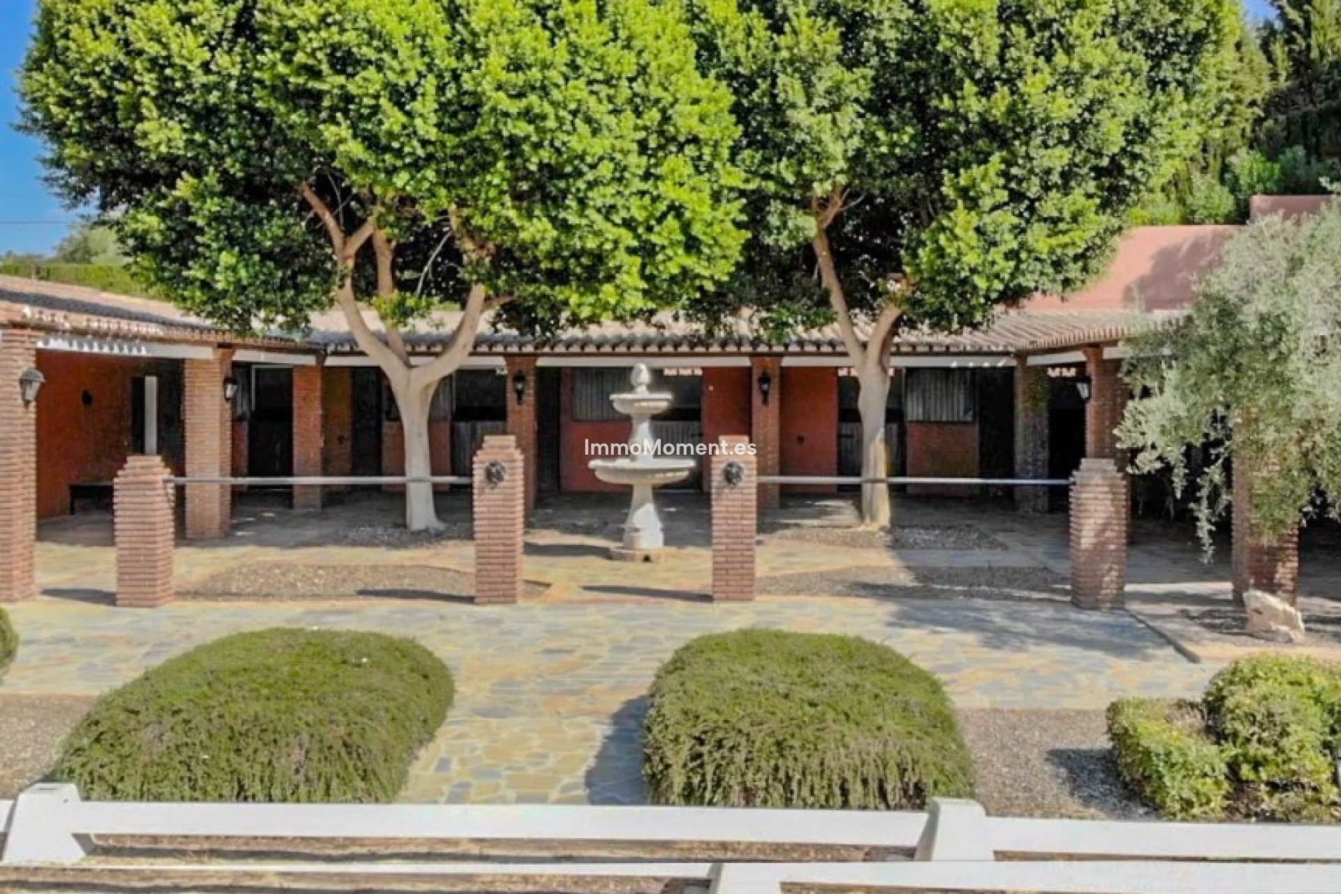 Resale - Country house - Inland  - Coín