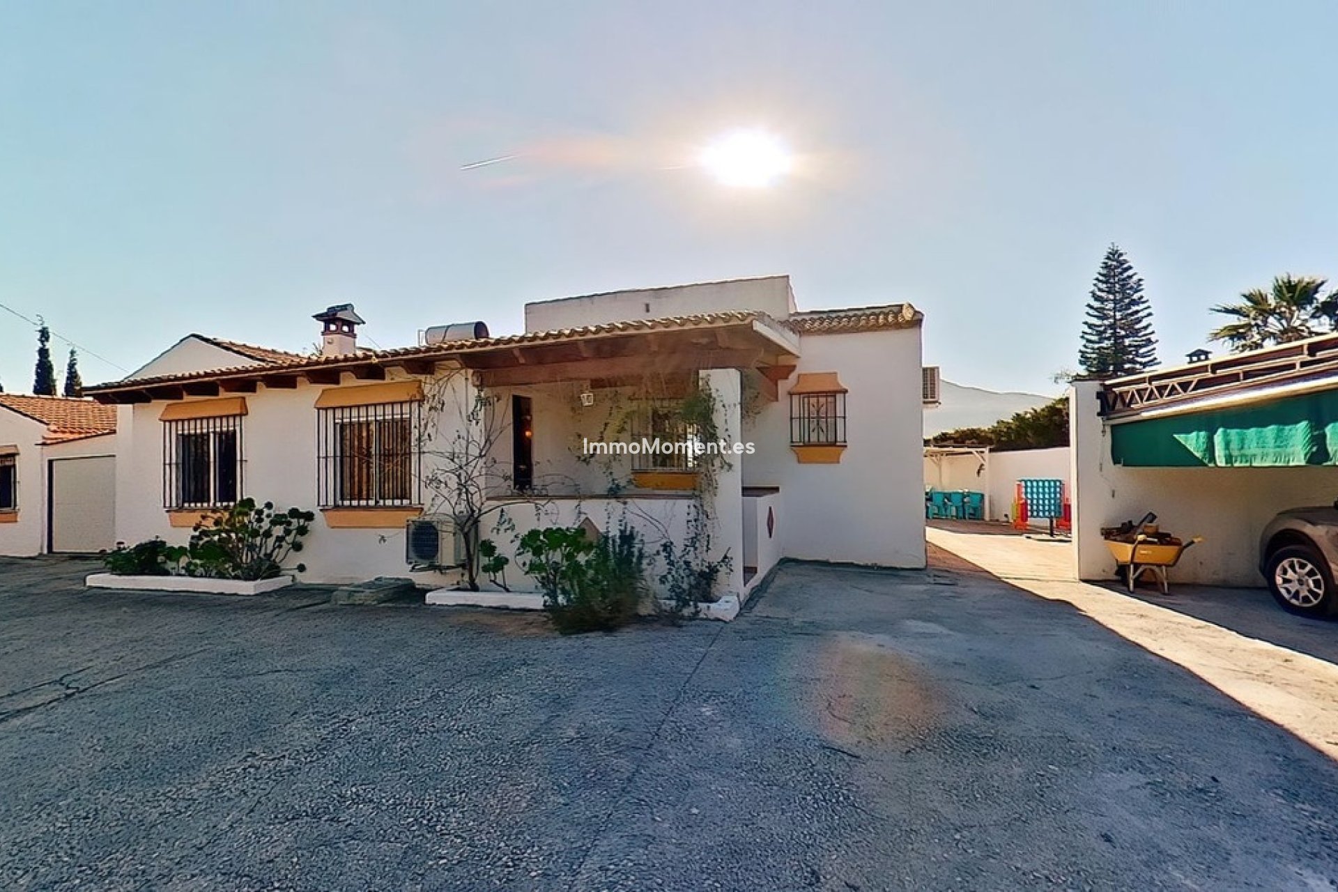 Resale - Country house - Inland  - Coín