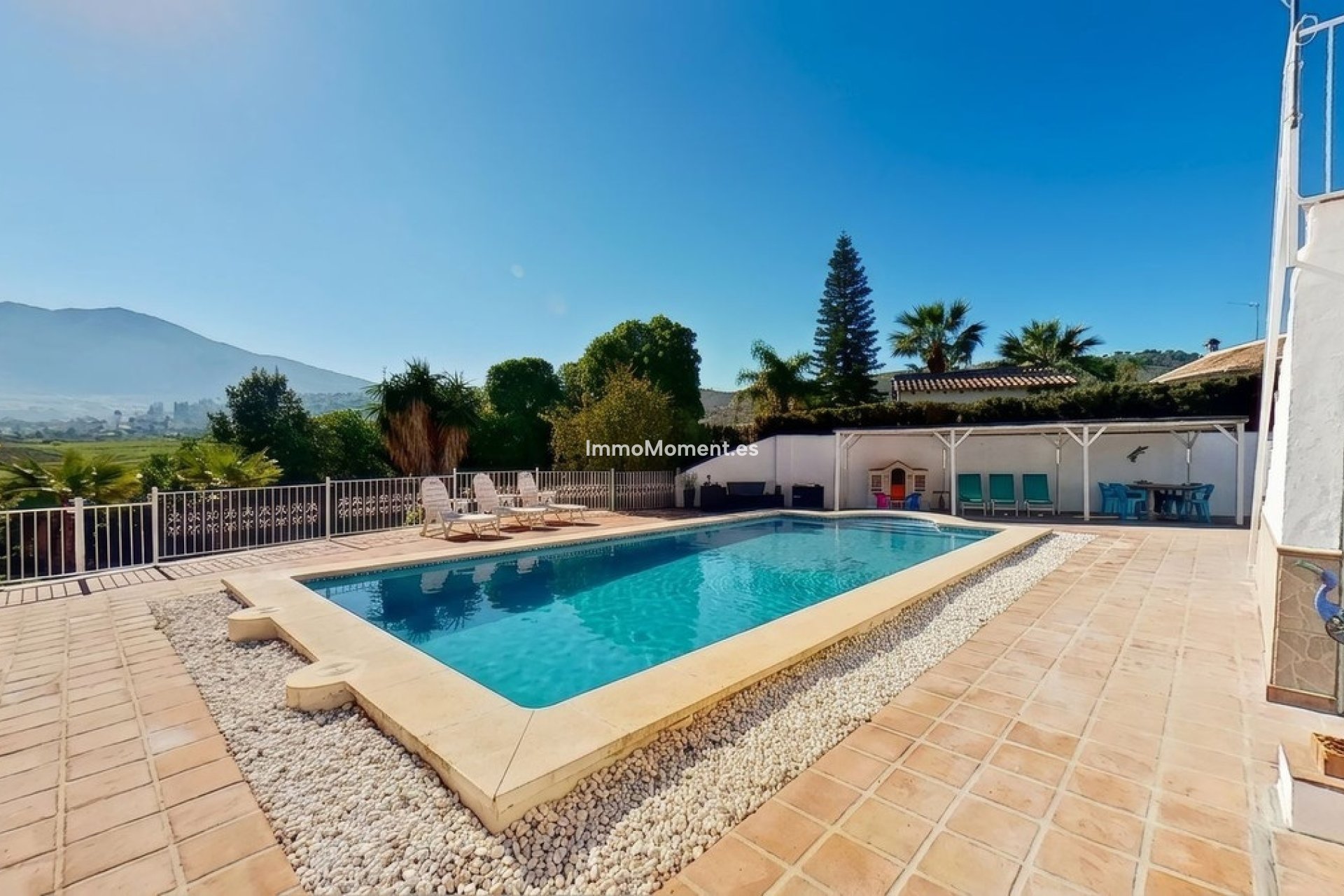 Resale - Country house - Inland  - Coín