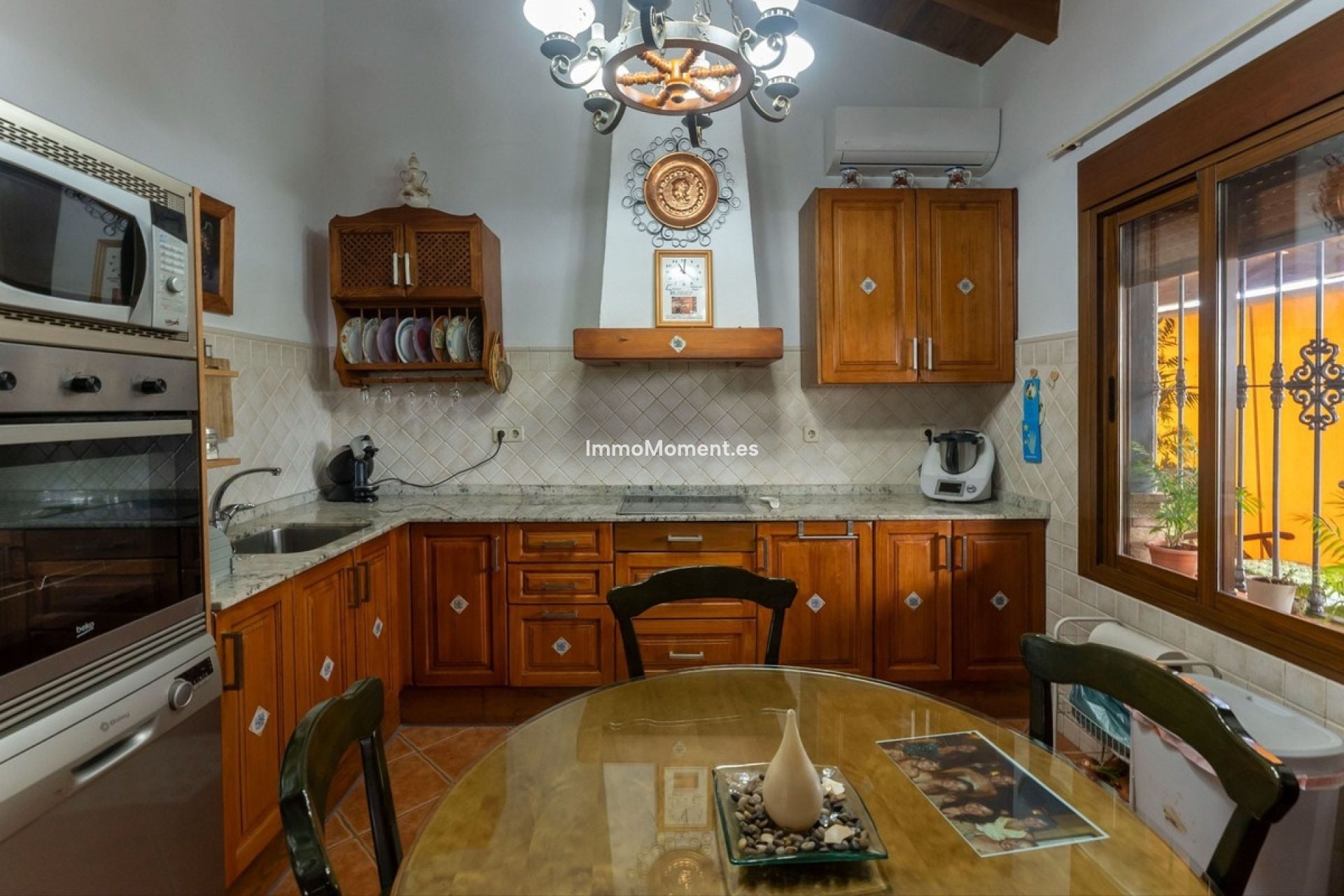 Resale - Country house - Inland  - Coín