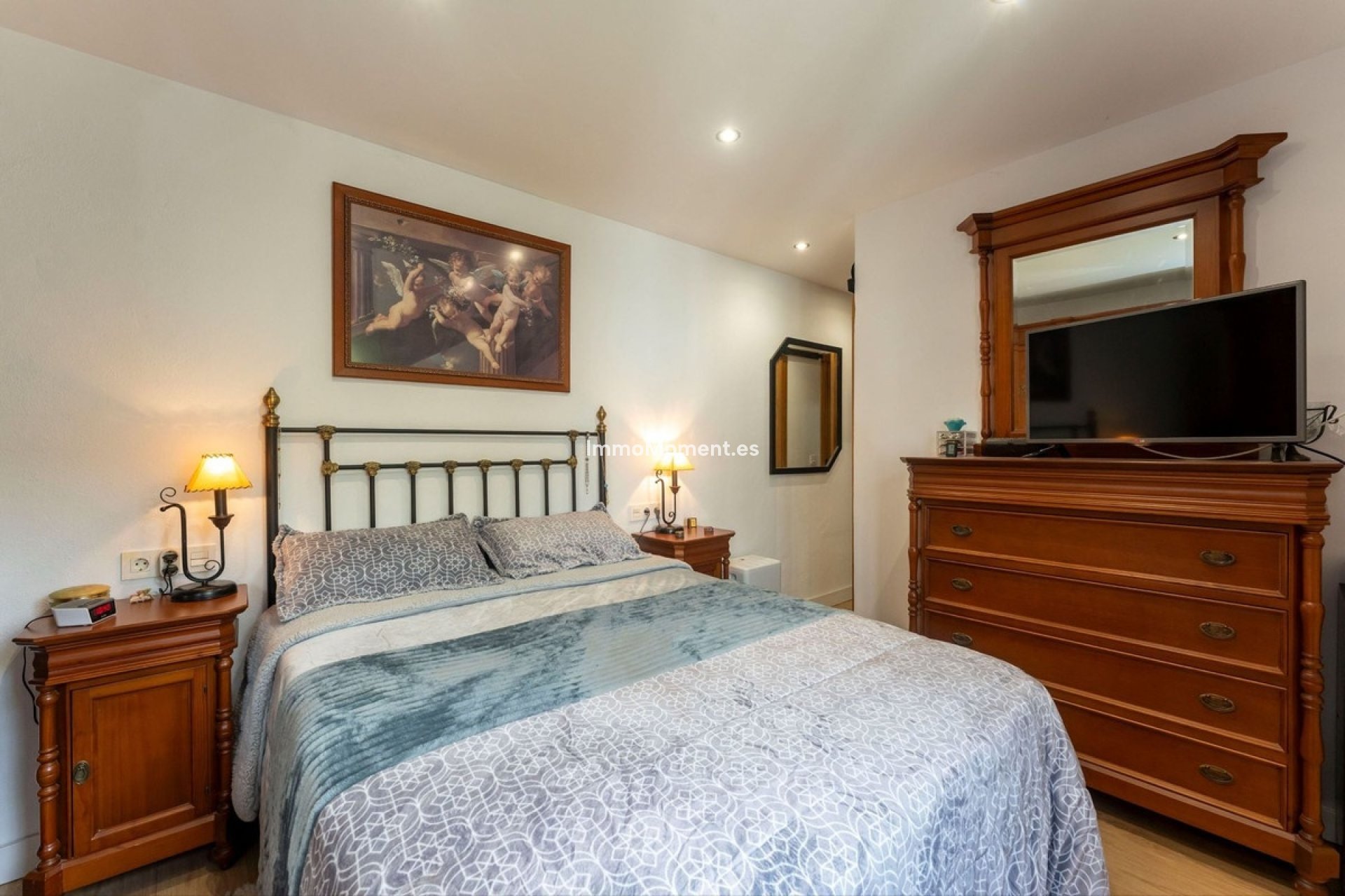 Resale - Country house - Inland  - Coín