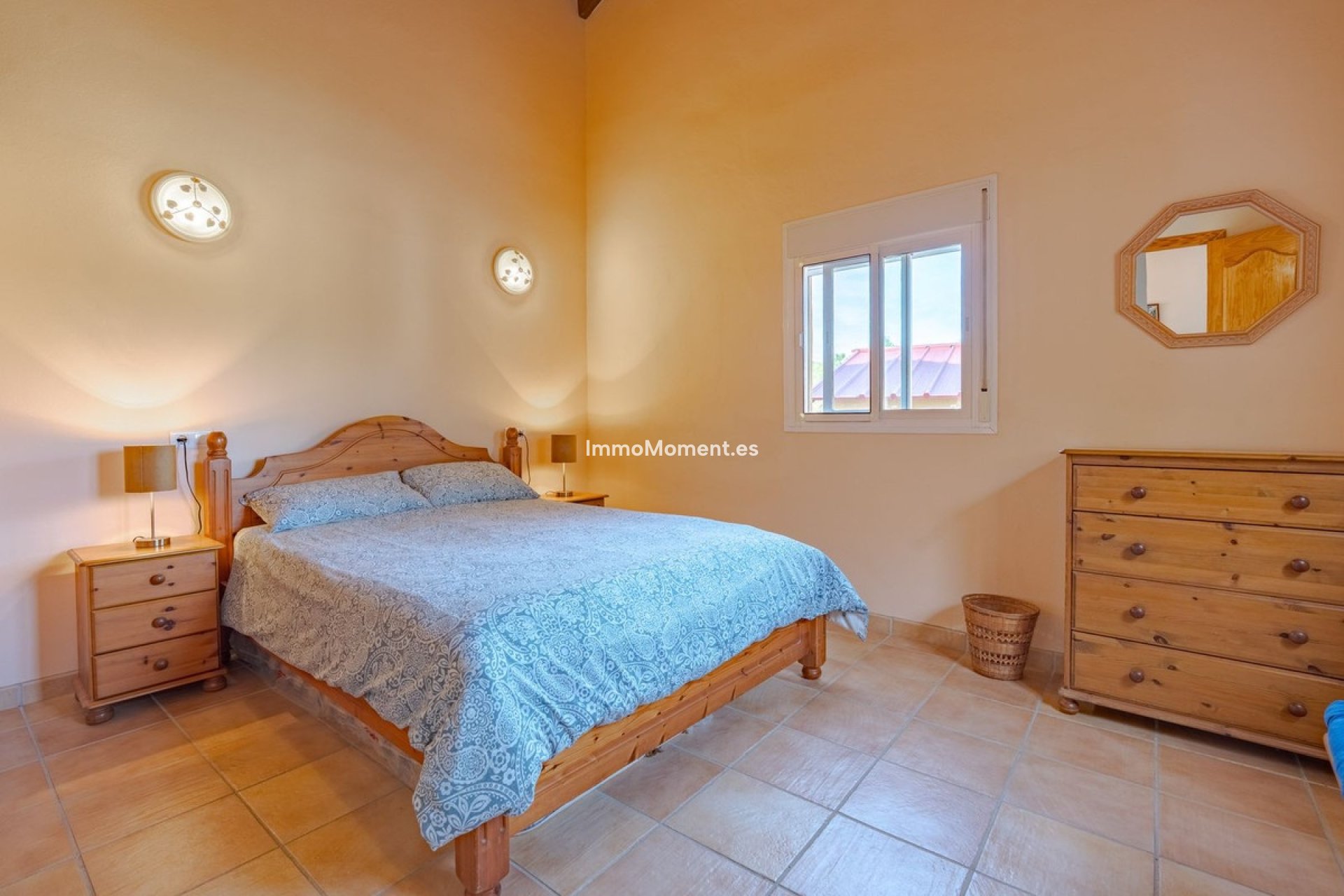 Resale - Country house - Inland  - Coín