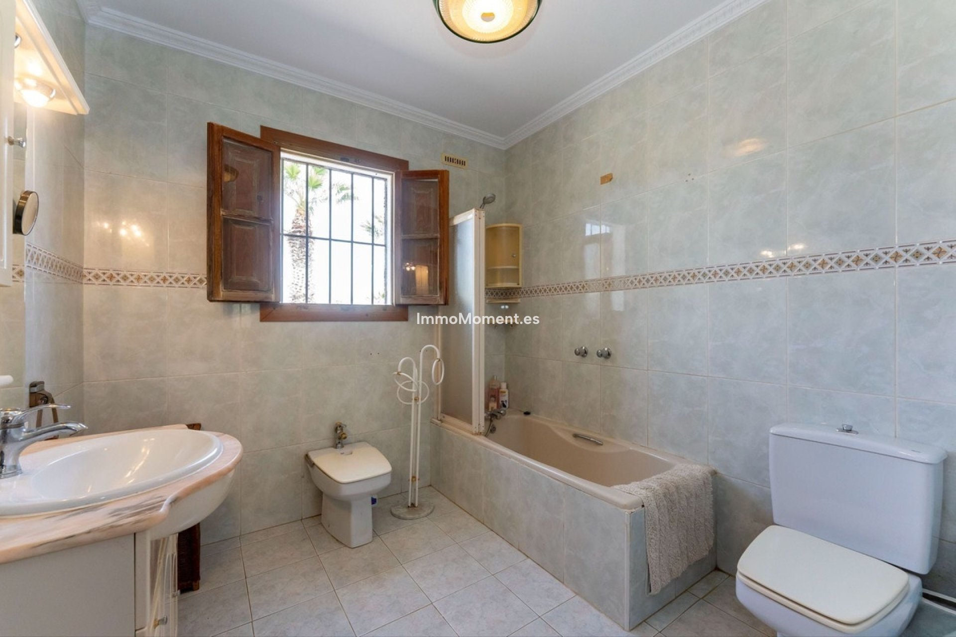Resale - Country house - Inland  - Coín