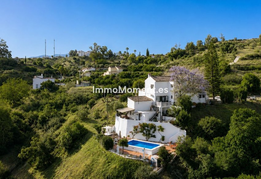 Resale - Country house - Inland  - Coín