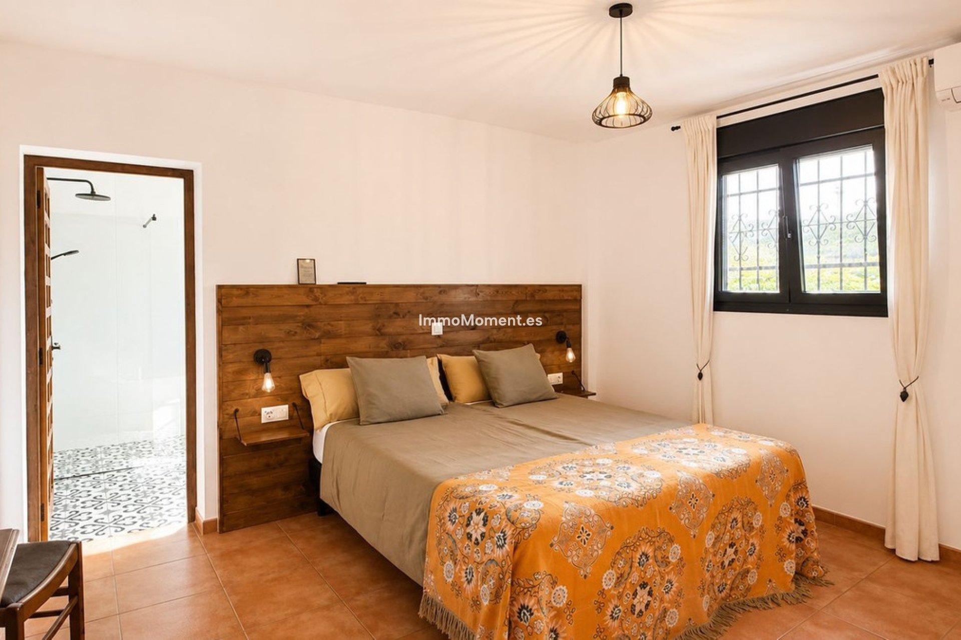 Resale - Country house - Inland  - Coín