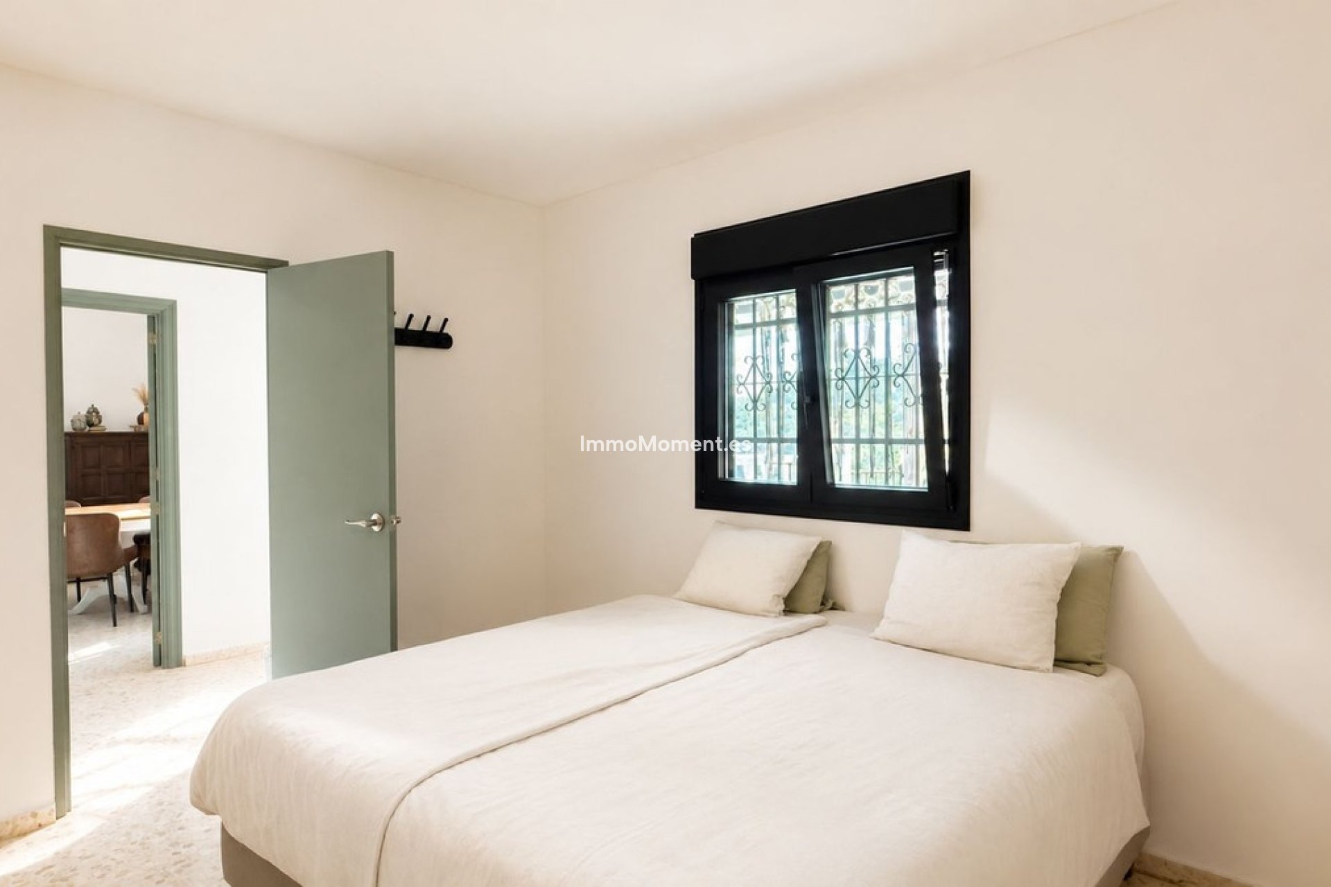 Resale - Country house - Inland  - Coín