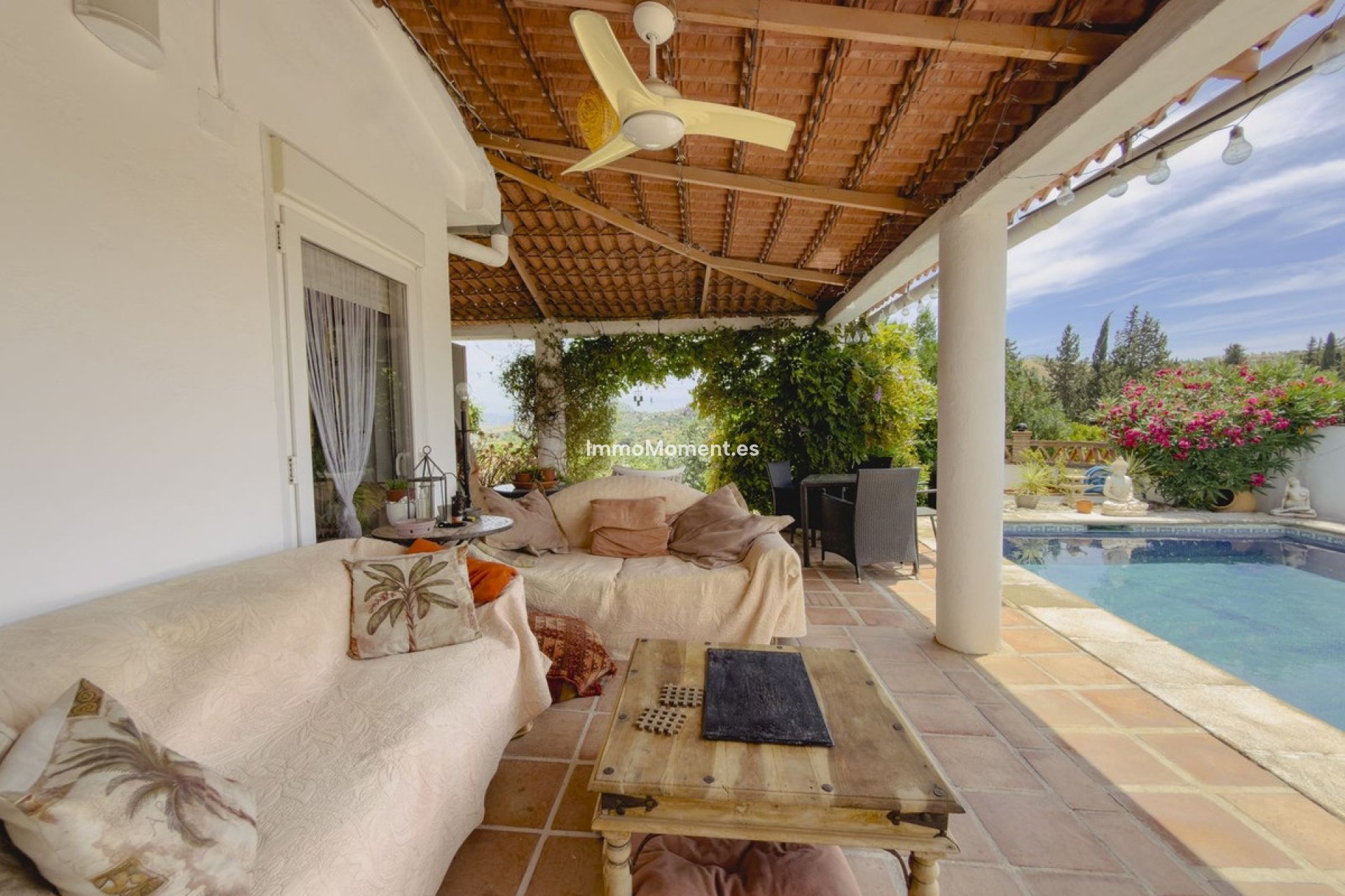 Resale - Country house - Inland  - Coín
