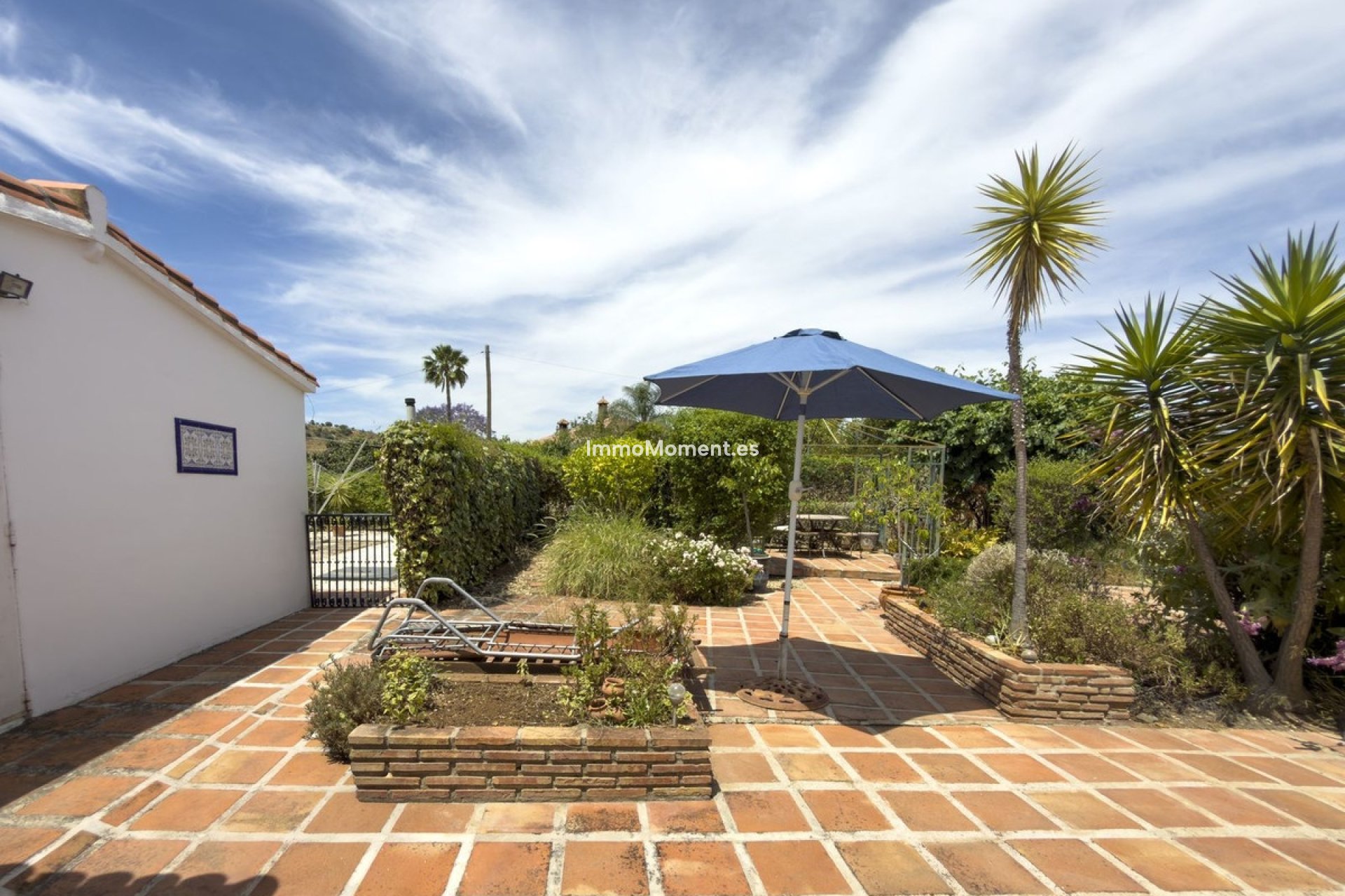 Resale - Country house - Inland  - Coín