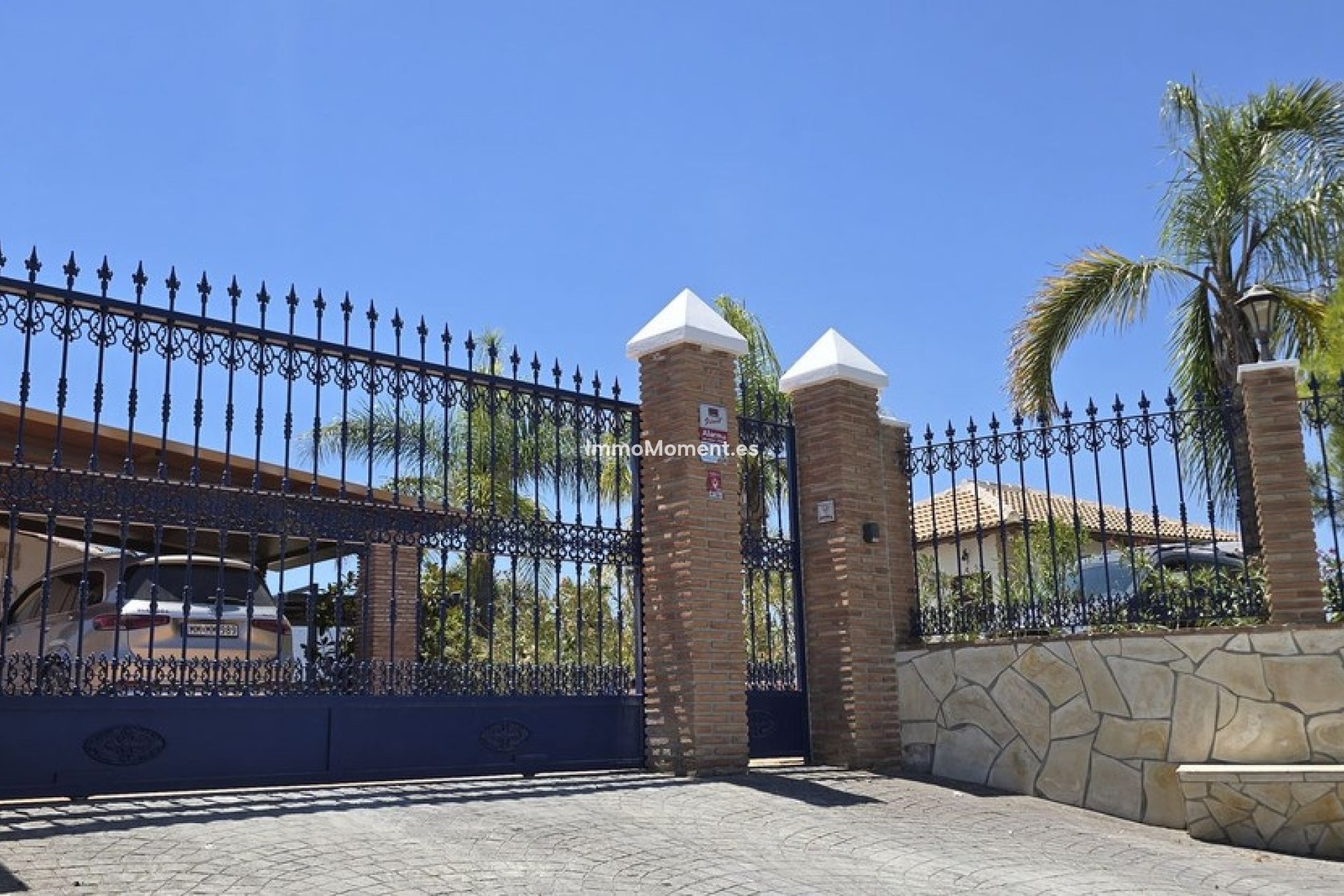 Resale - Country house - Inland  - Coín