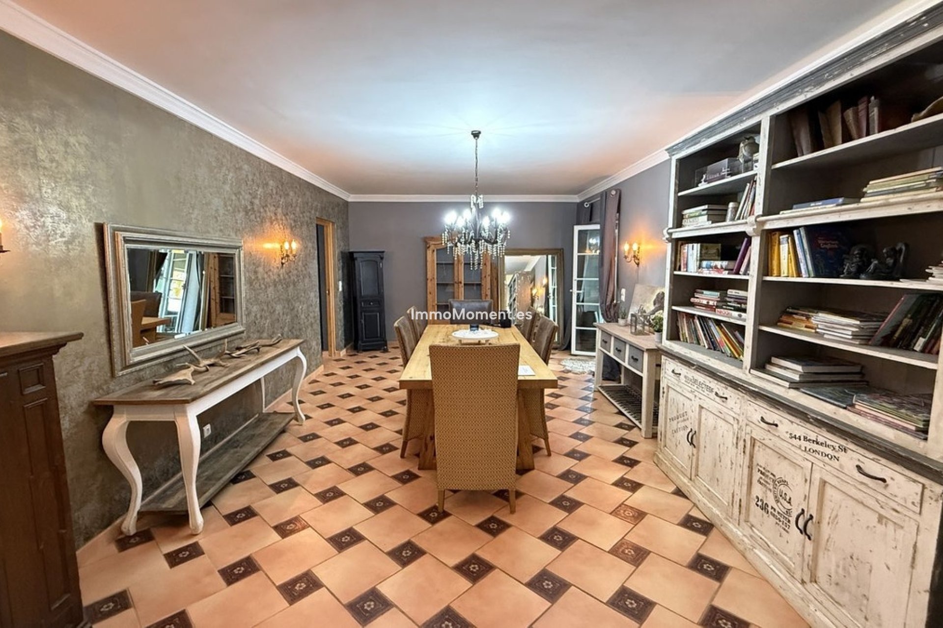 Resale - Country house - Inland  - Coín