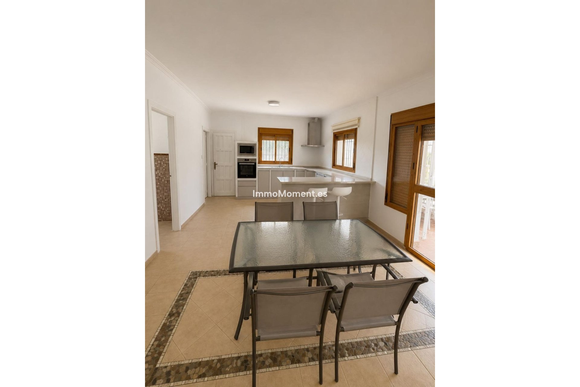 Resale - Country house - Inland  - Coín