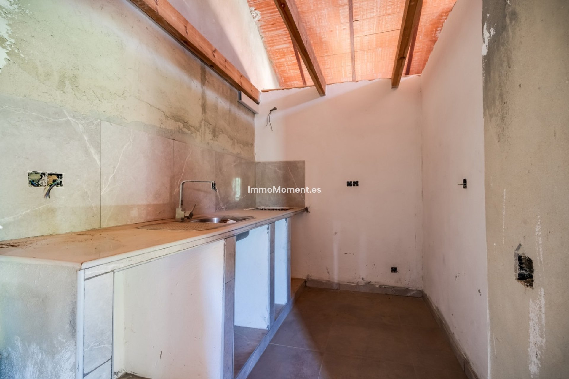 Resale - Country house - Inland  - Monda